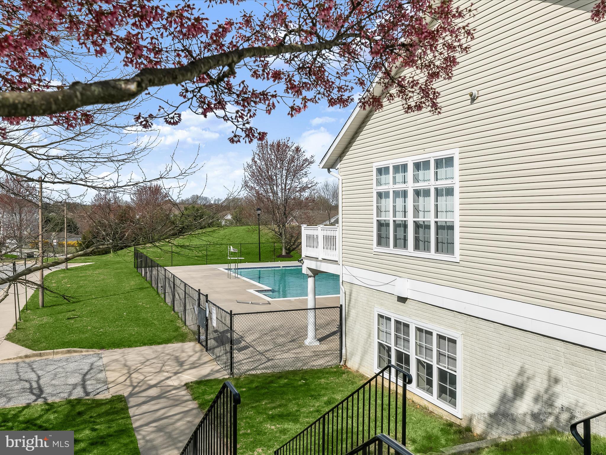 EMERALD HILLS - Residential