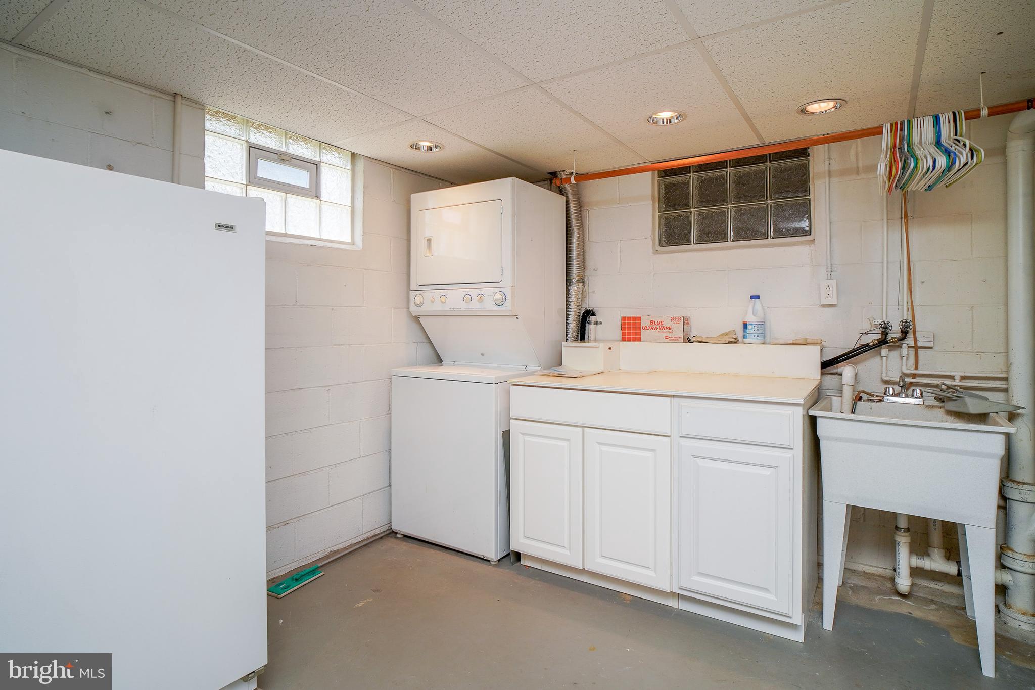 ARUNDEL HILLS - Residential