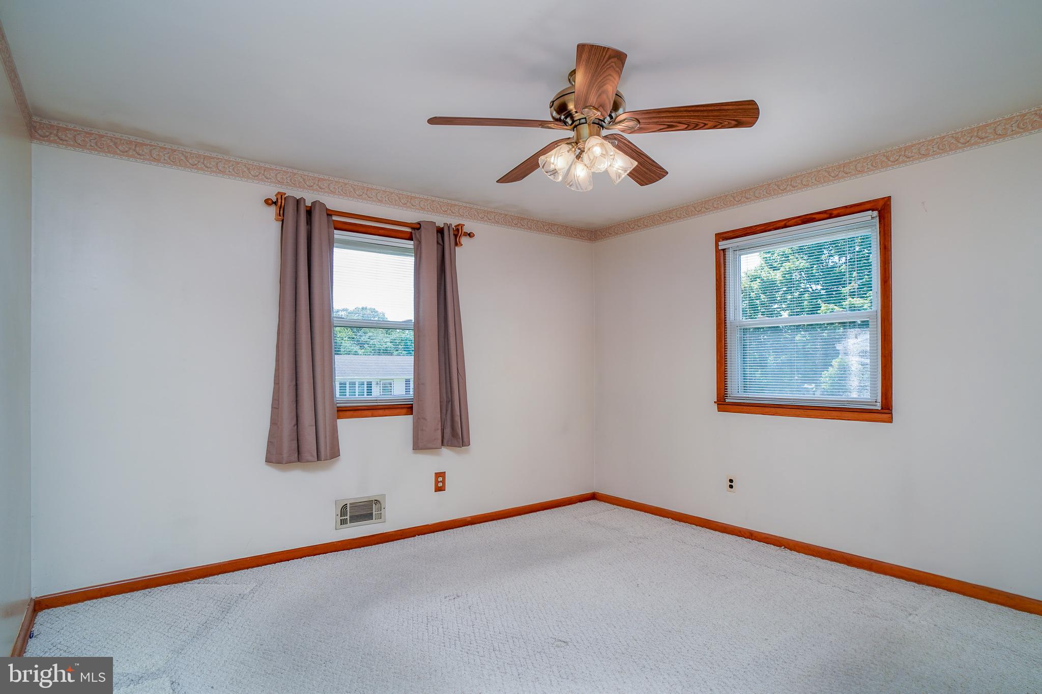 ARUNDEL HILLS - Residential