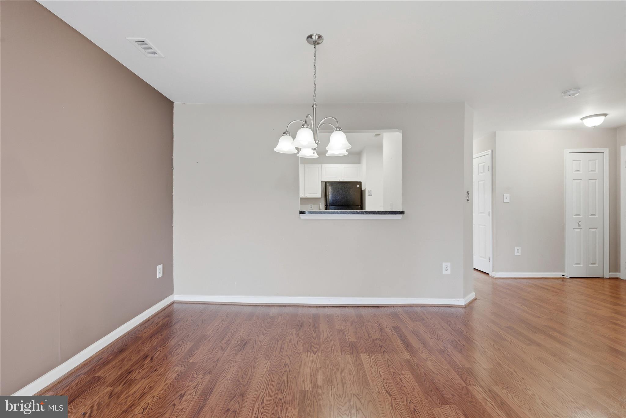 LAKESHORE - Residential