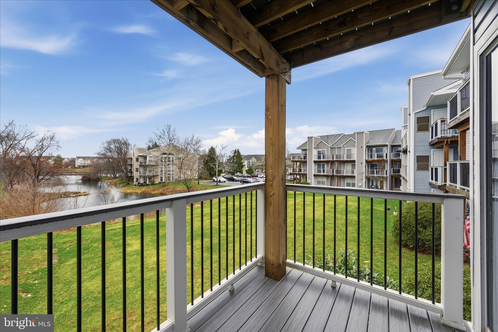 LAKESHORE - Residential