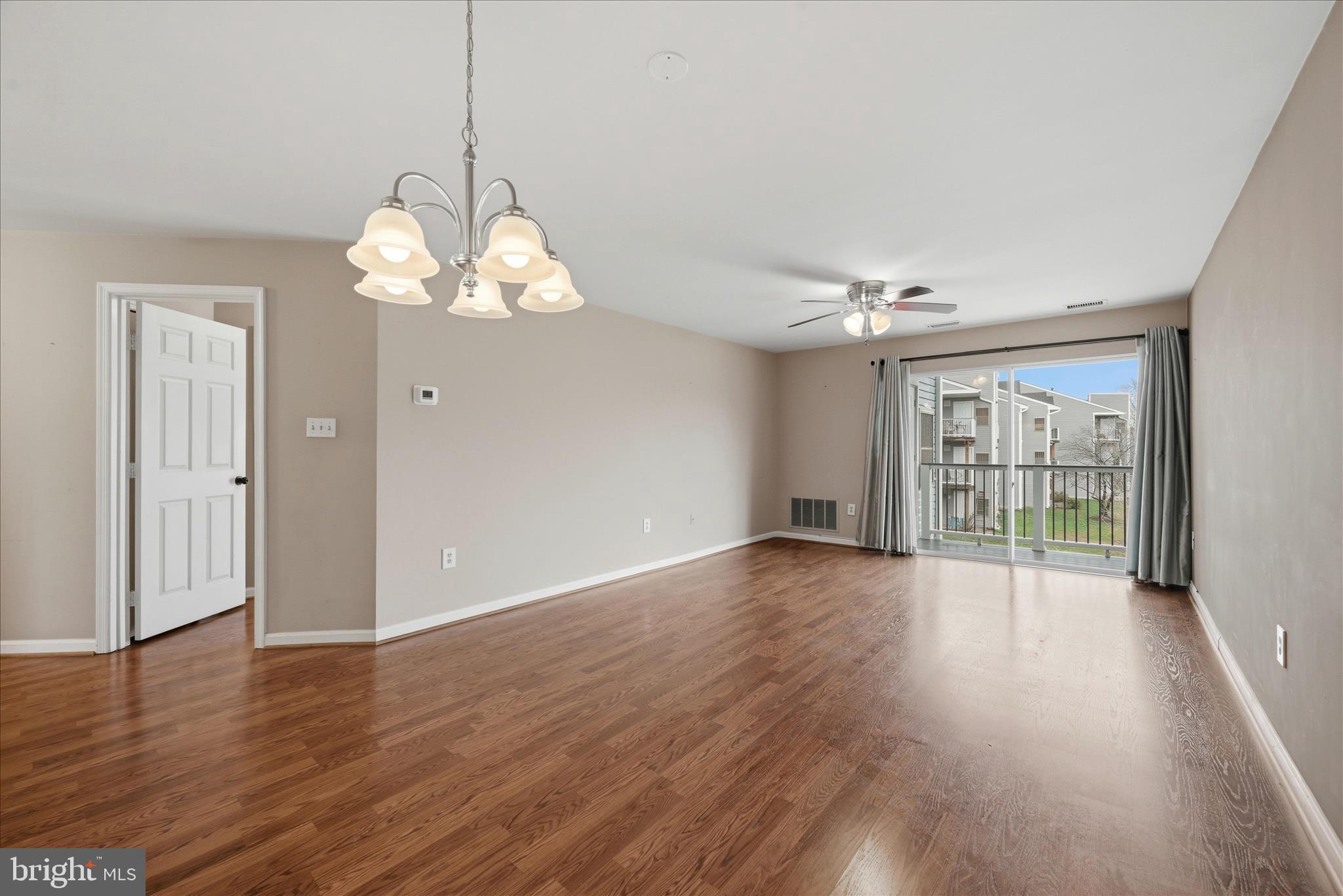 LAKESHORE - Residential