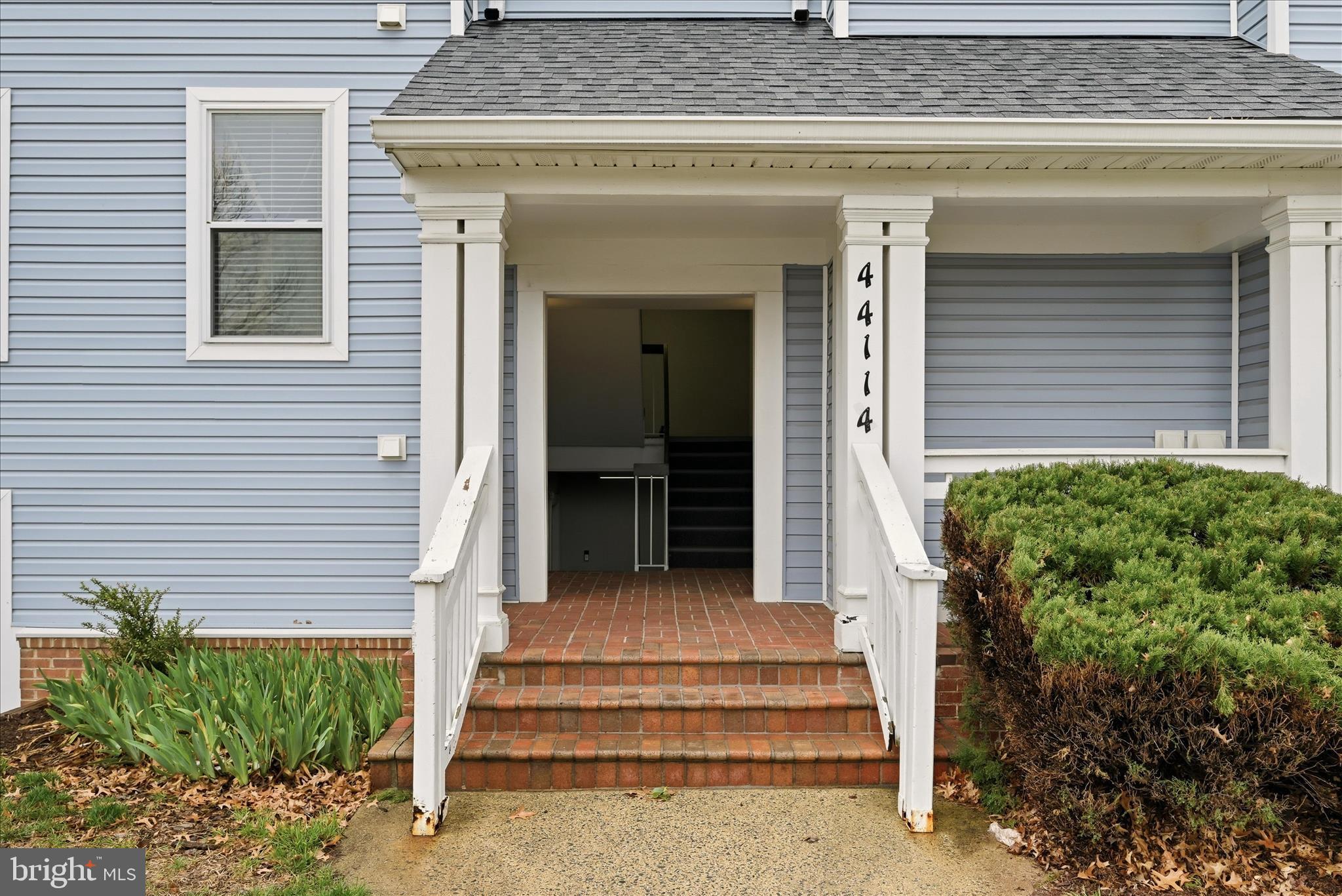 LAKESHORE - Residential