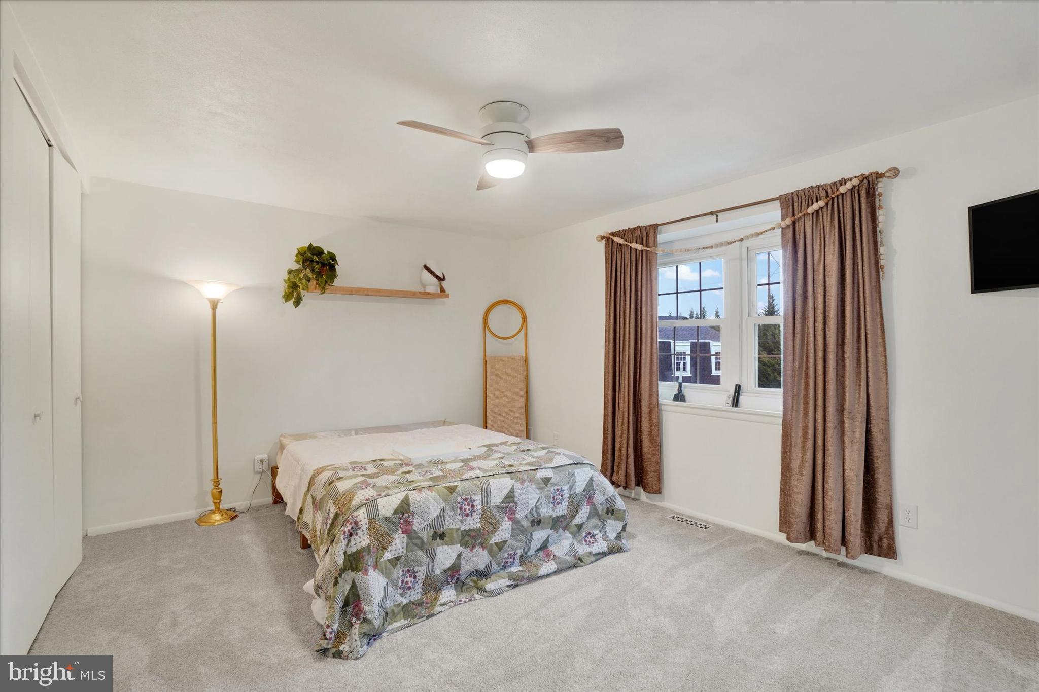 COLONY PARK CONDOS - Residential