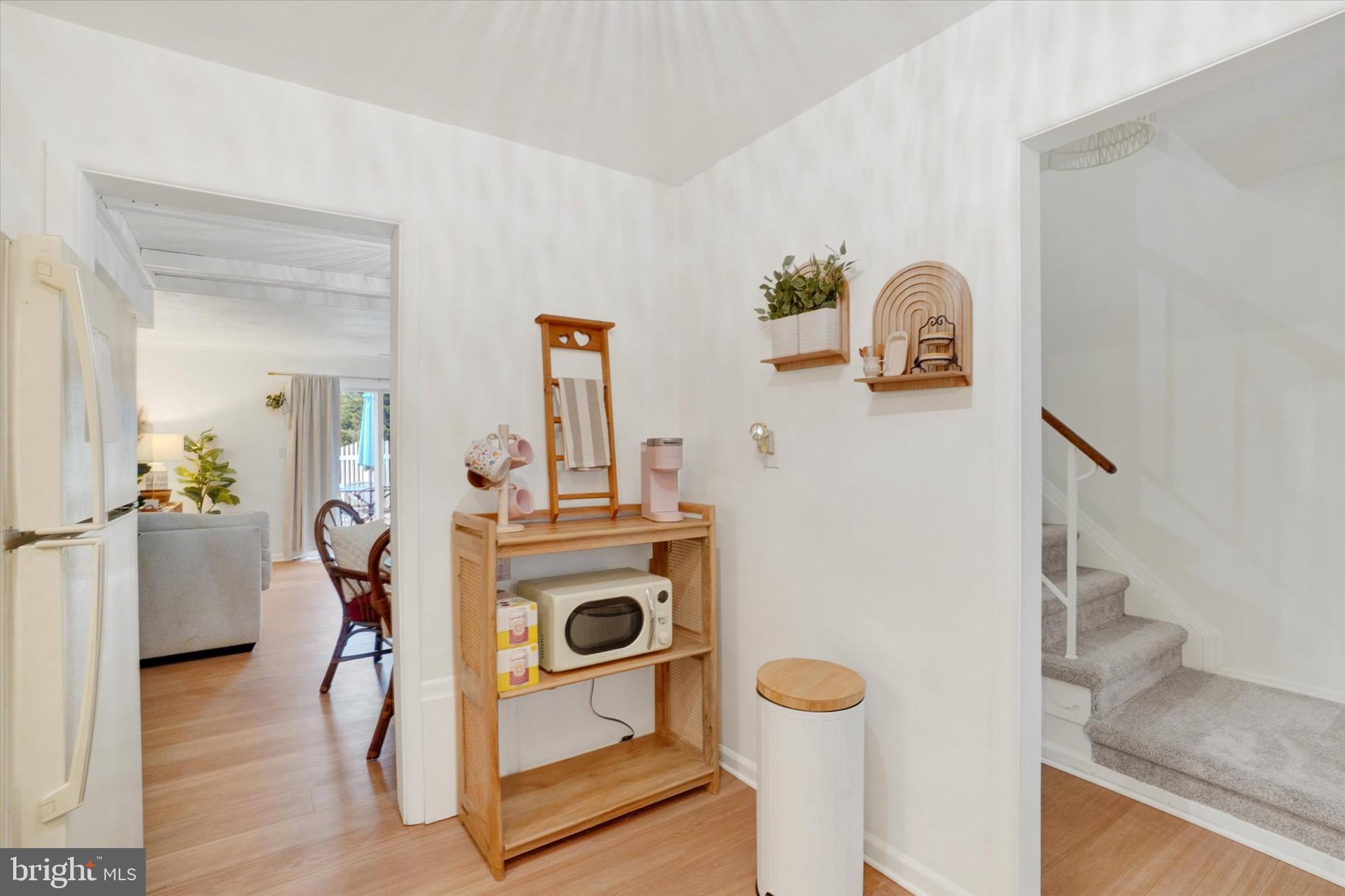 COLONY PARK CONDOS - Residential