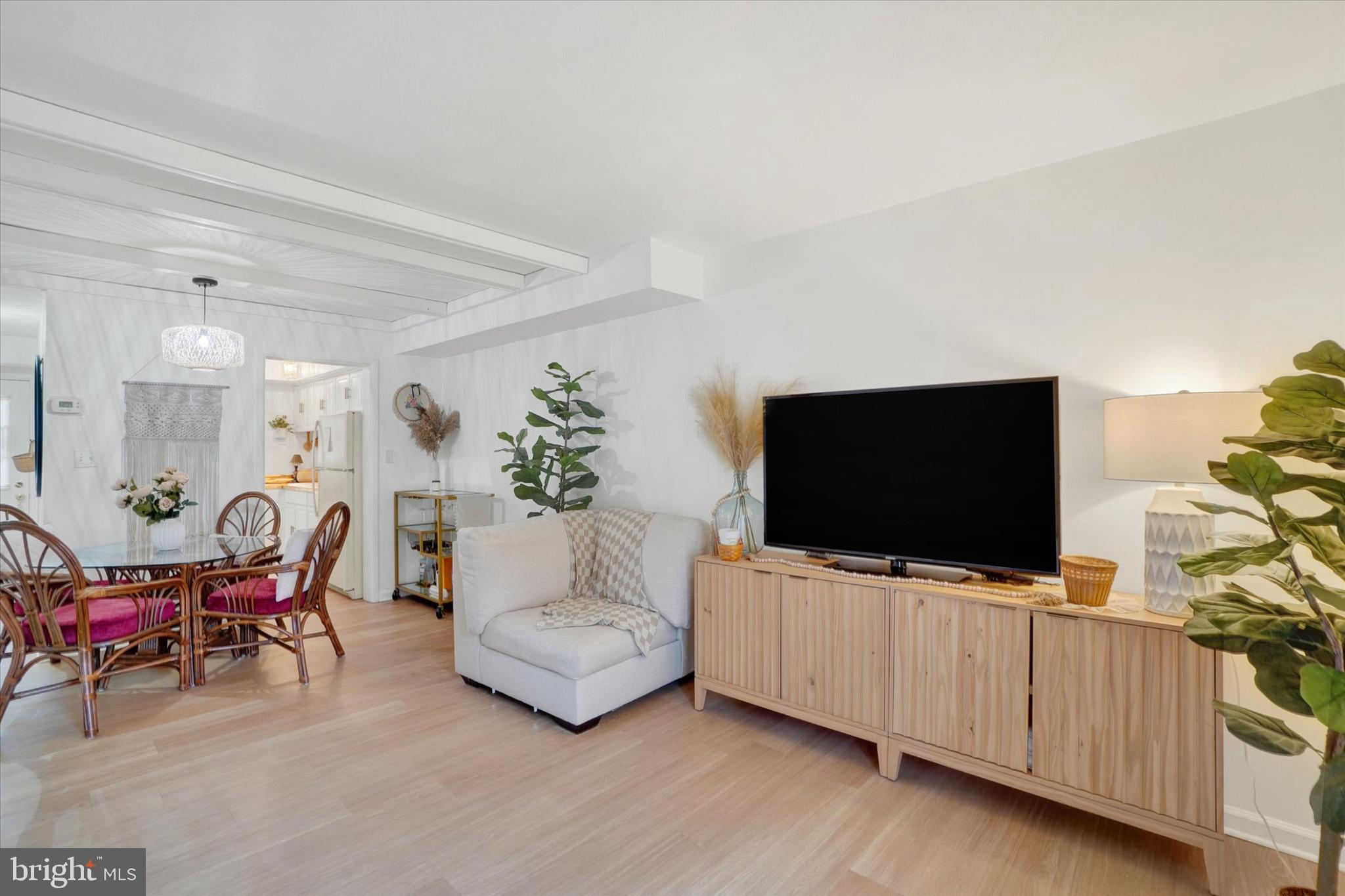 COLONY PARK CONDOS - Residential