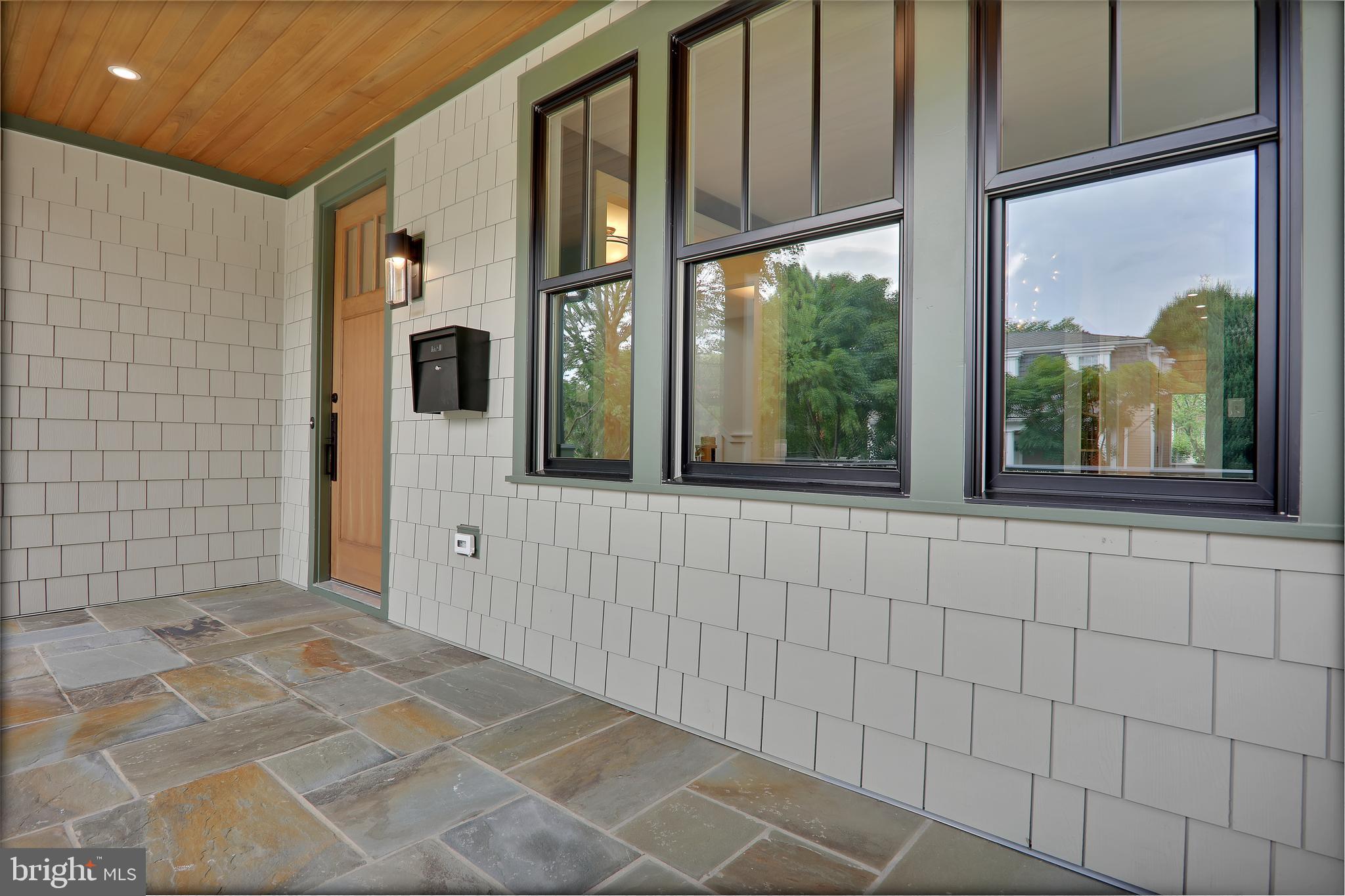 ROSEMONT PARK - Residential