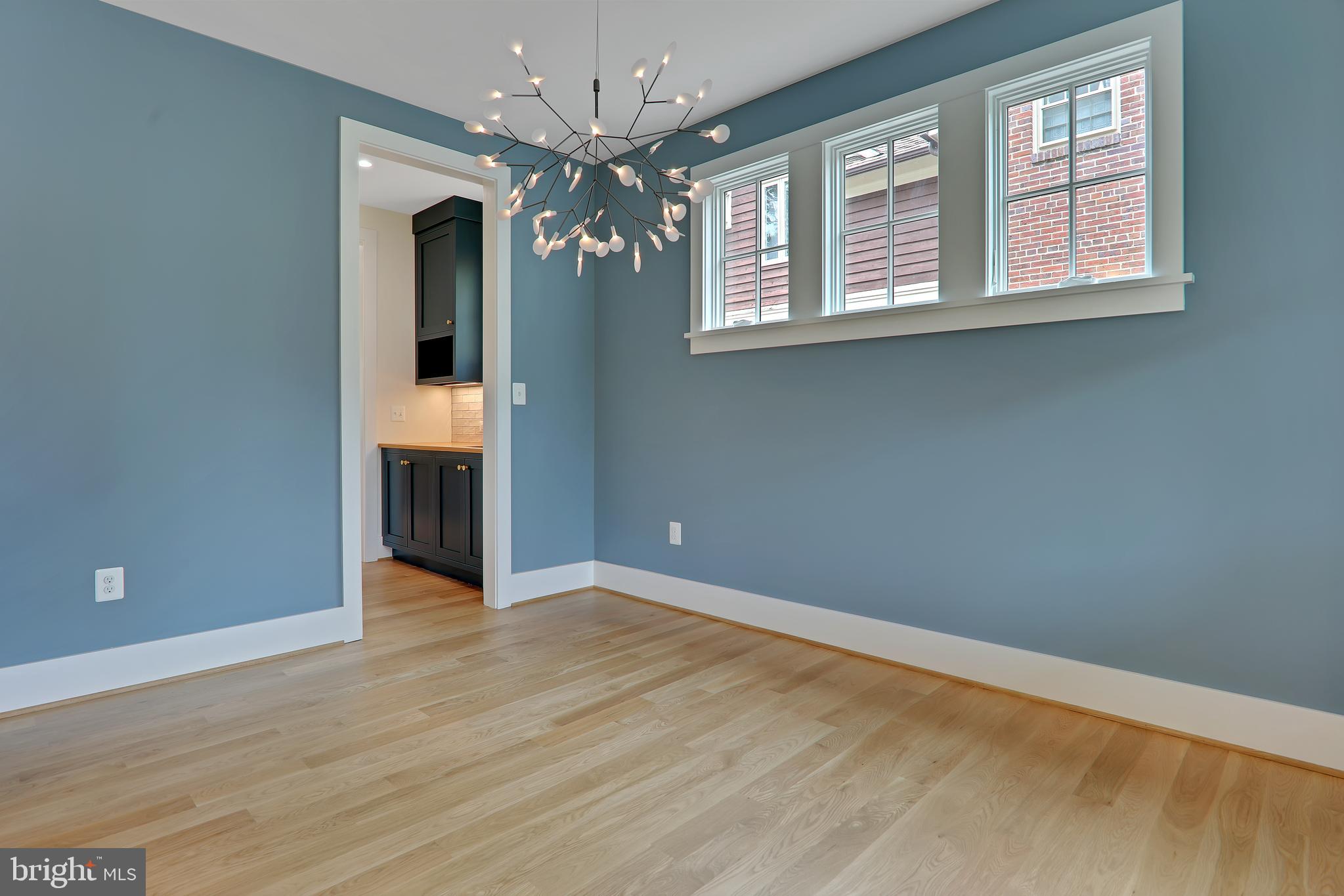 ROSEMONT PARK - Residential