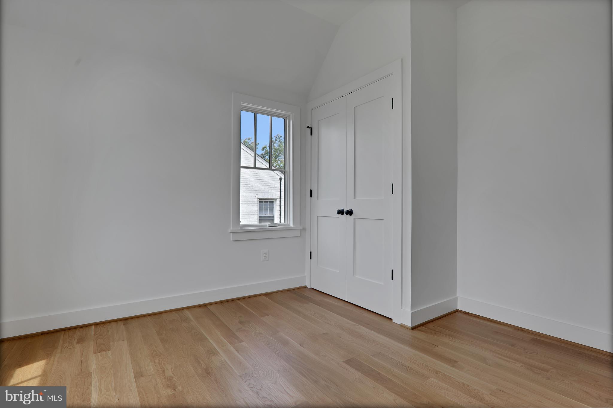 ROSEMONT PARK - Residential