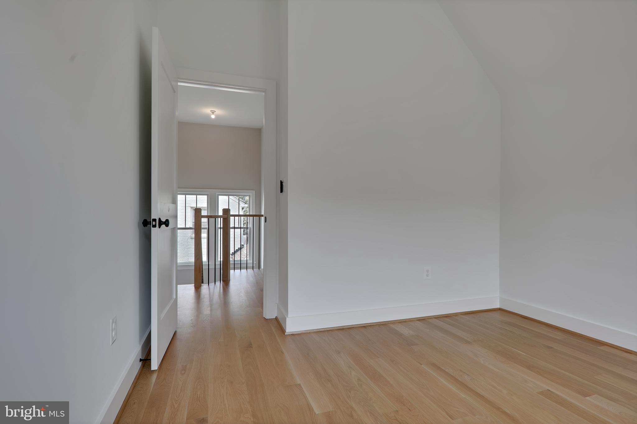 ROSEMONT PARK - Residential