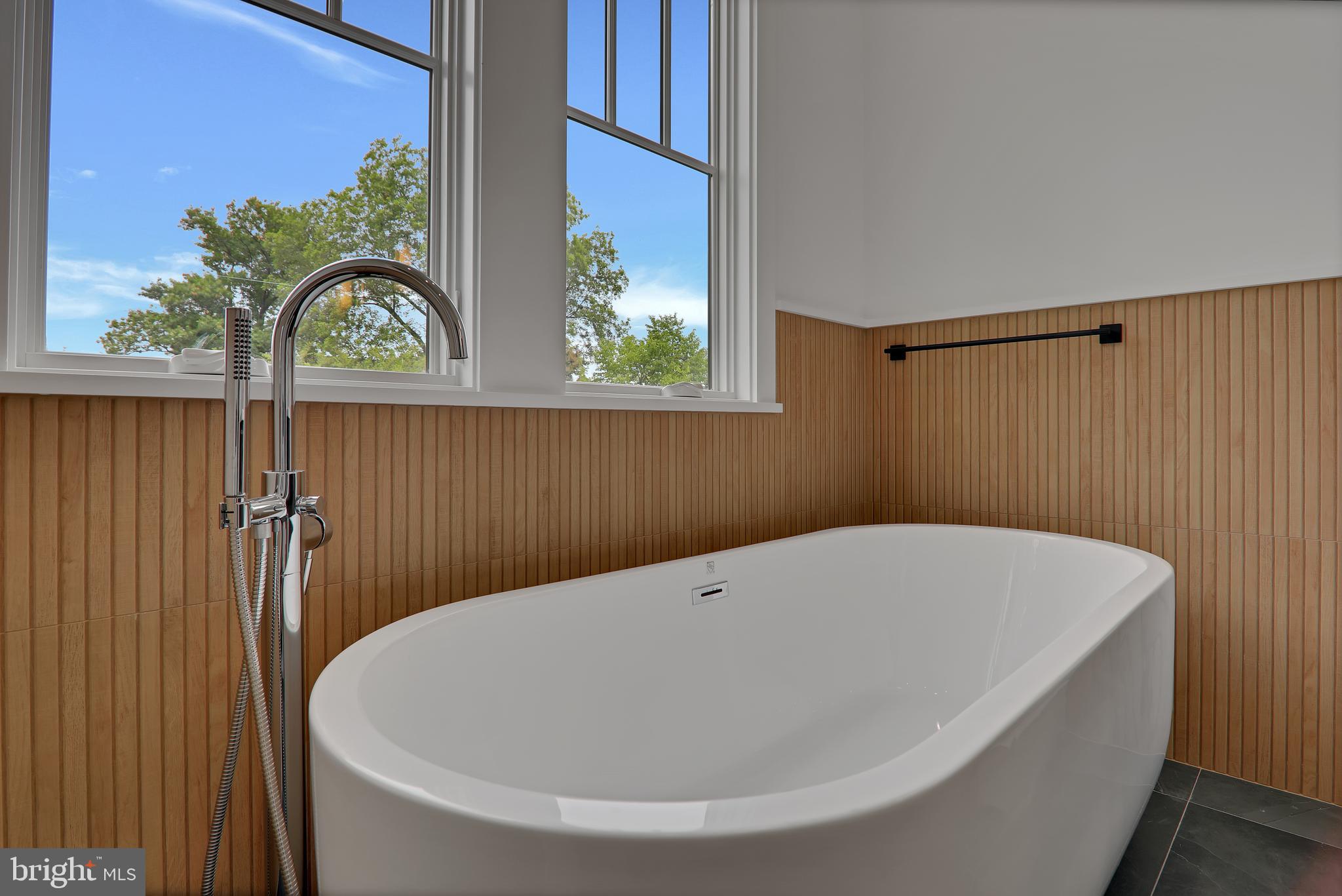 ROSEMONT PARK - Residential