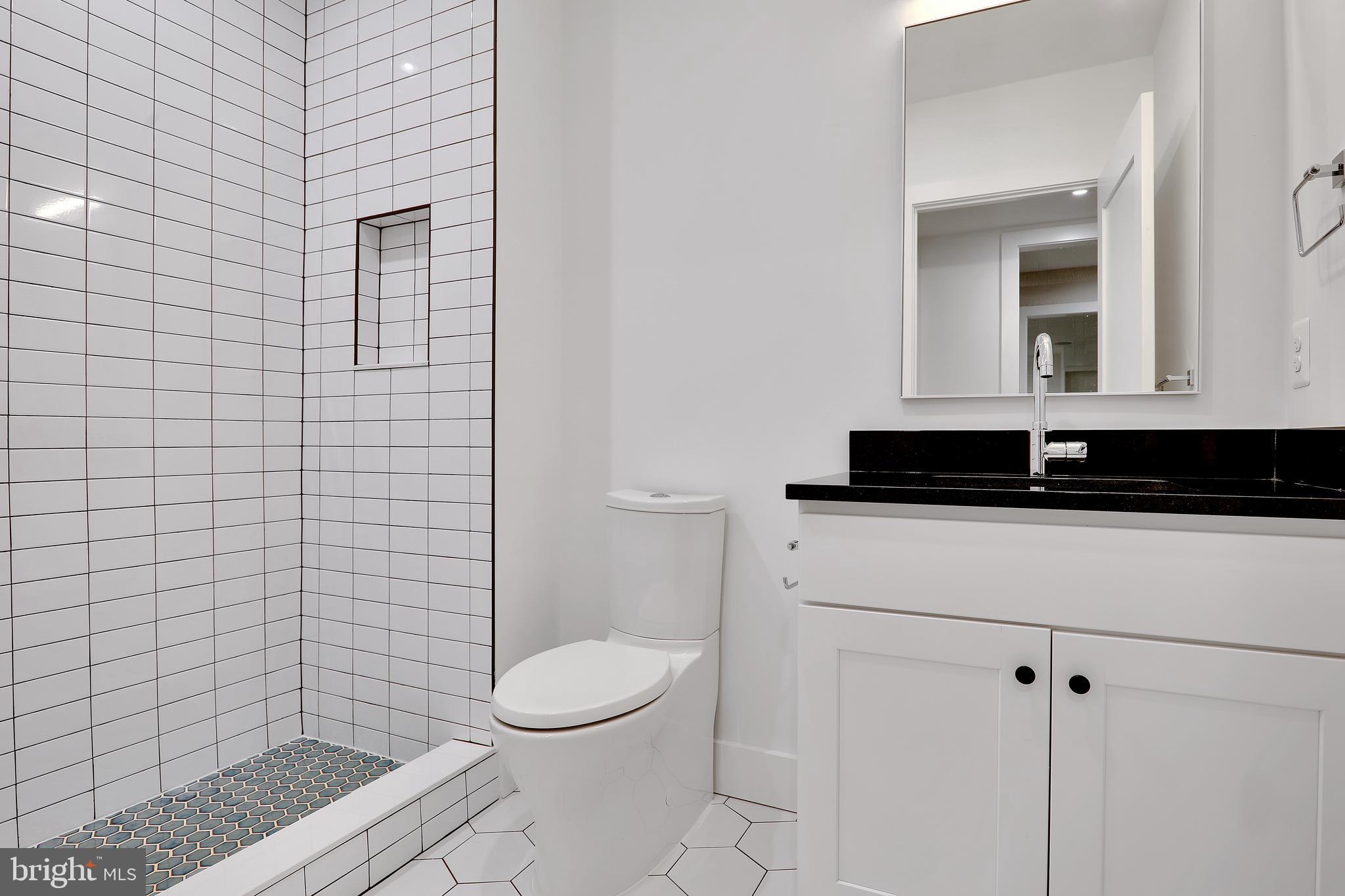 ROSEMONT PARK - Residential