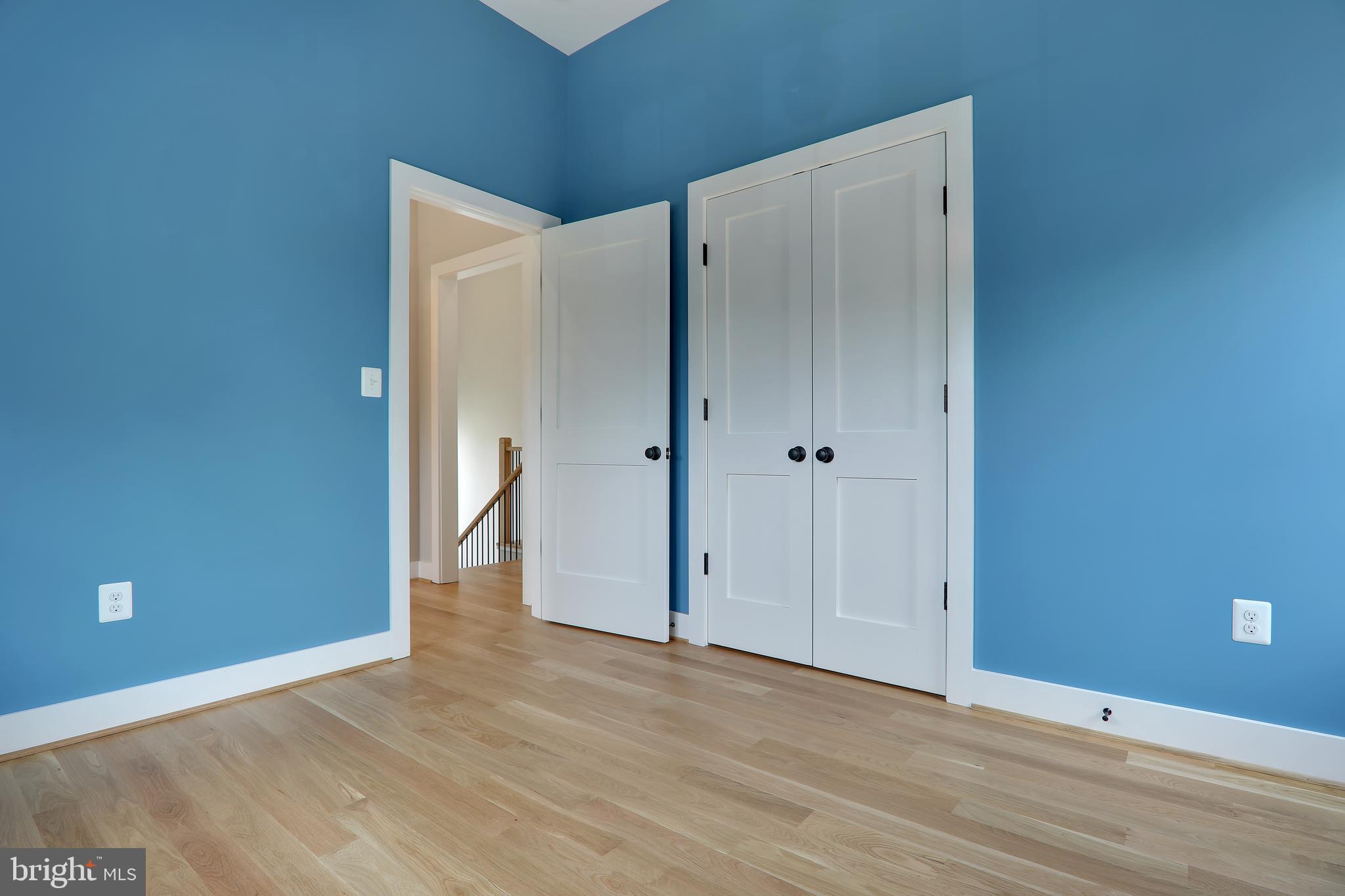 ROSEMONT PARK - Residential