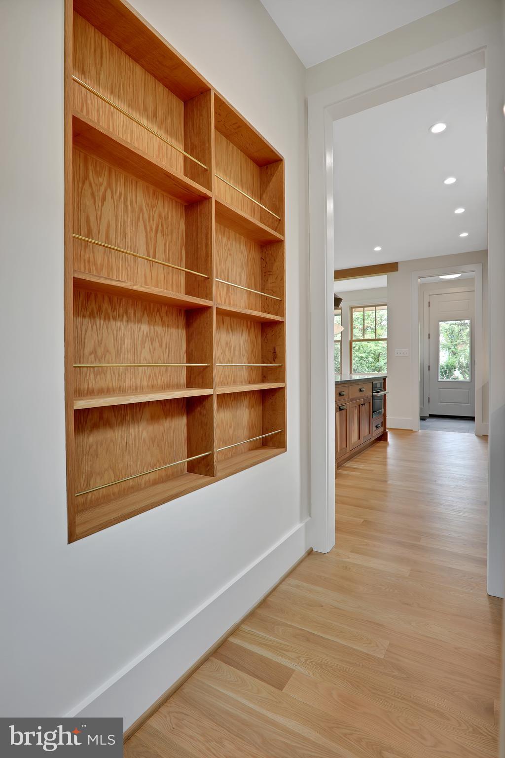 ROSEMONT PARK - Residential