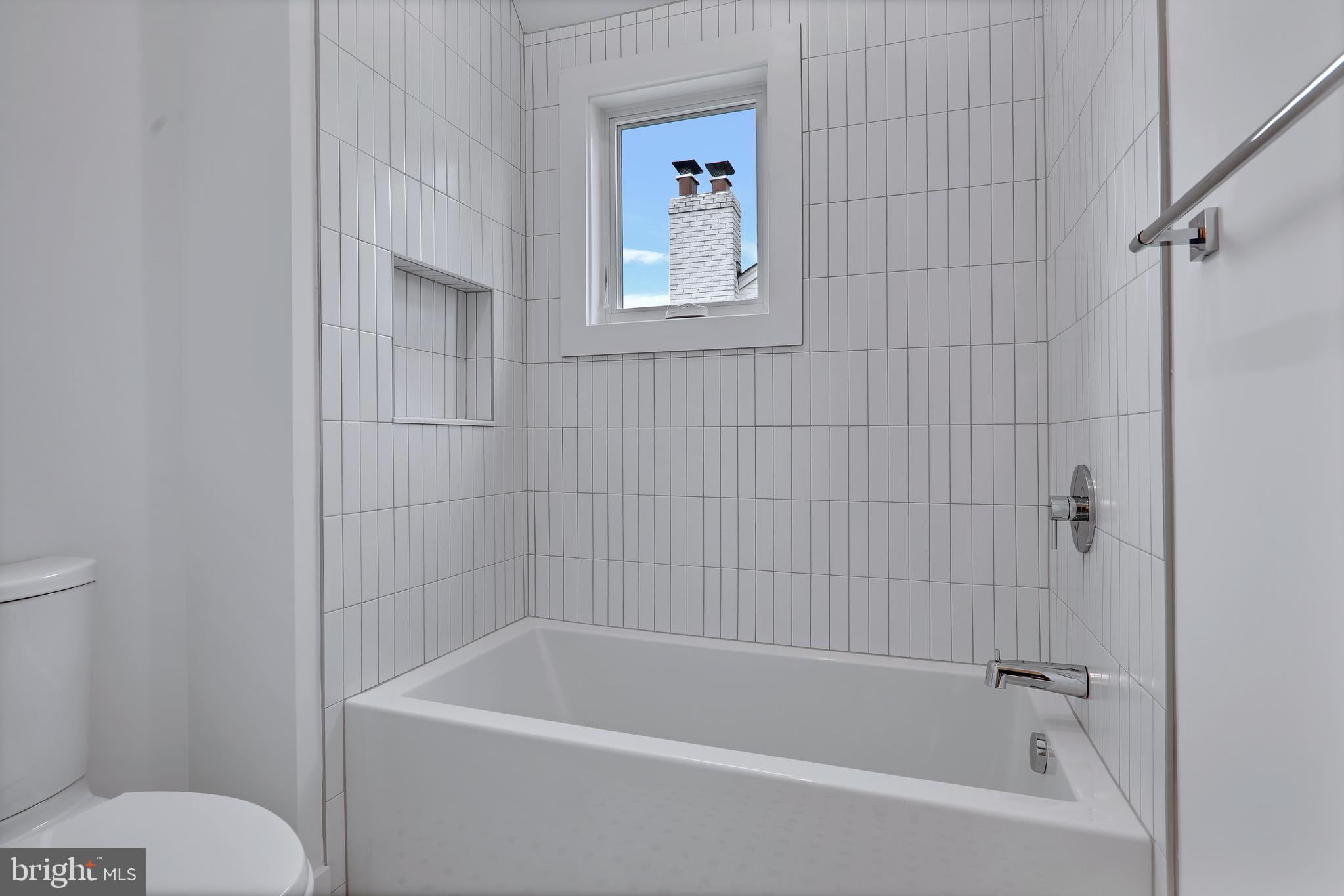 ROSEMONT PARK - Residential