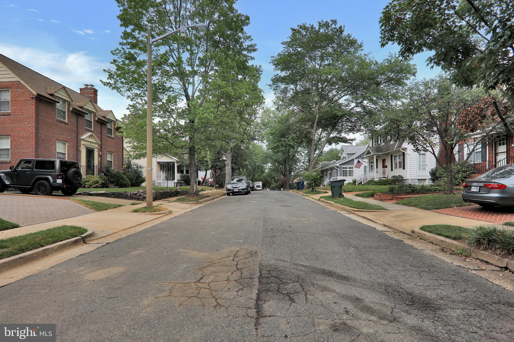 ROSEMONT PARK - Residential