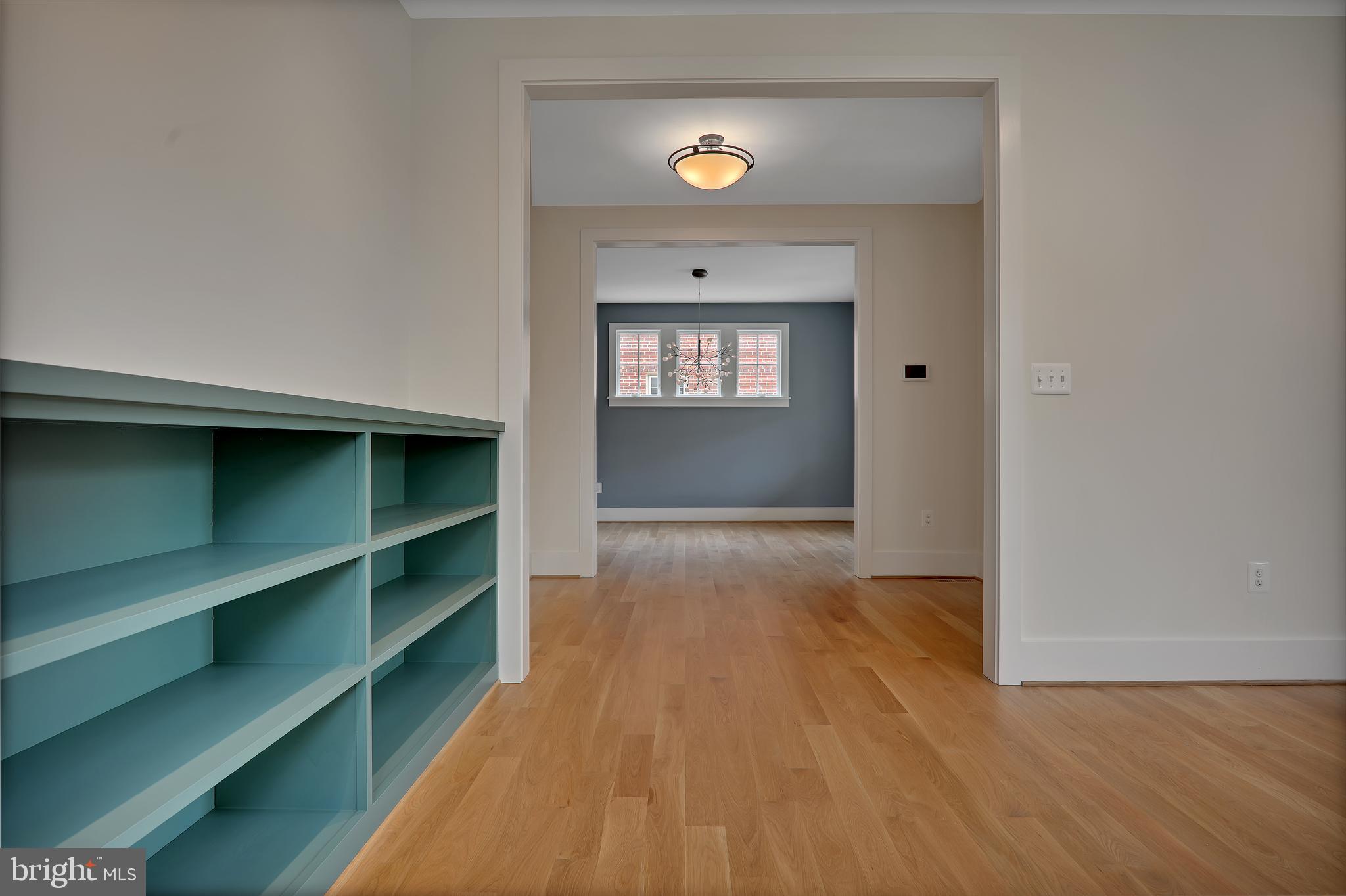 ROSEMONT PARK - Residential