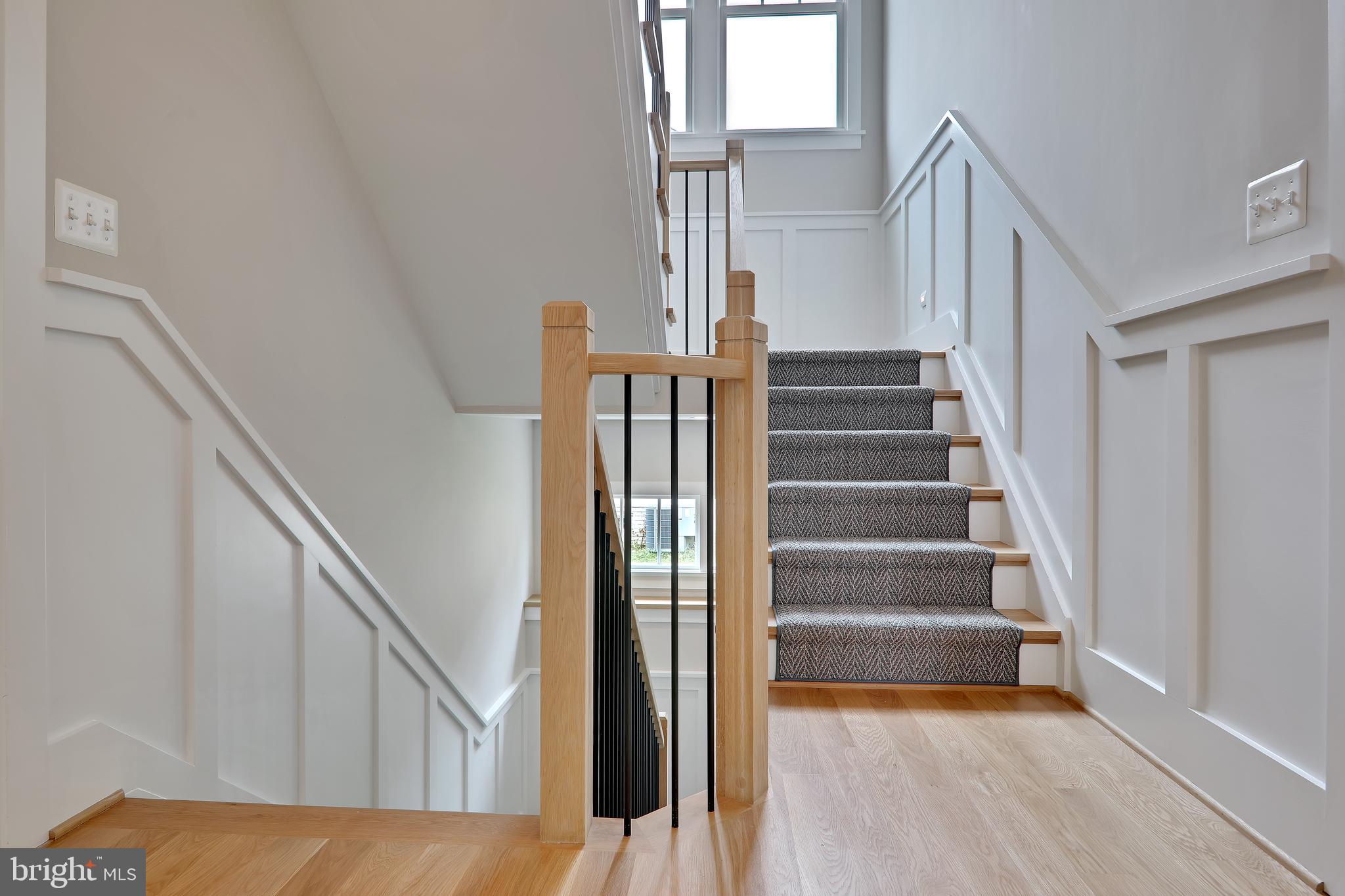 ROSEMONT PARK - Residential