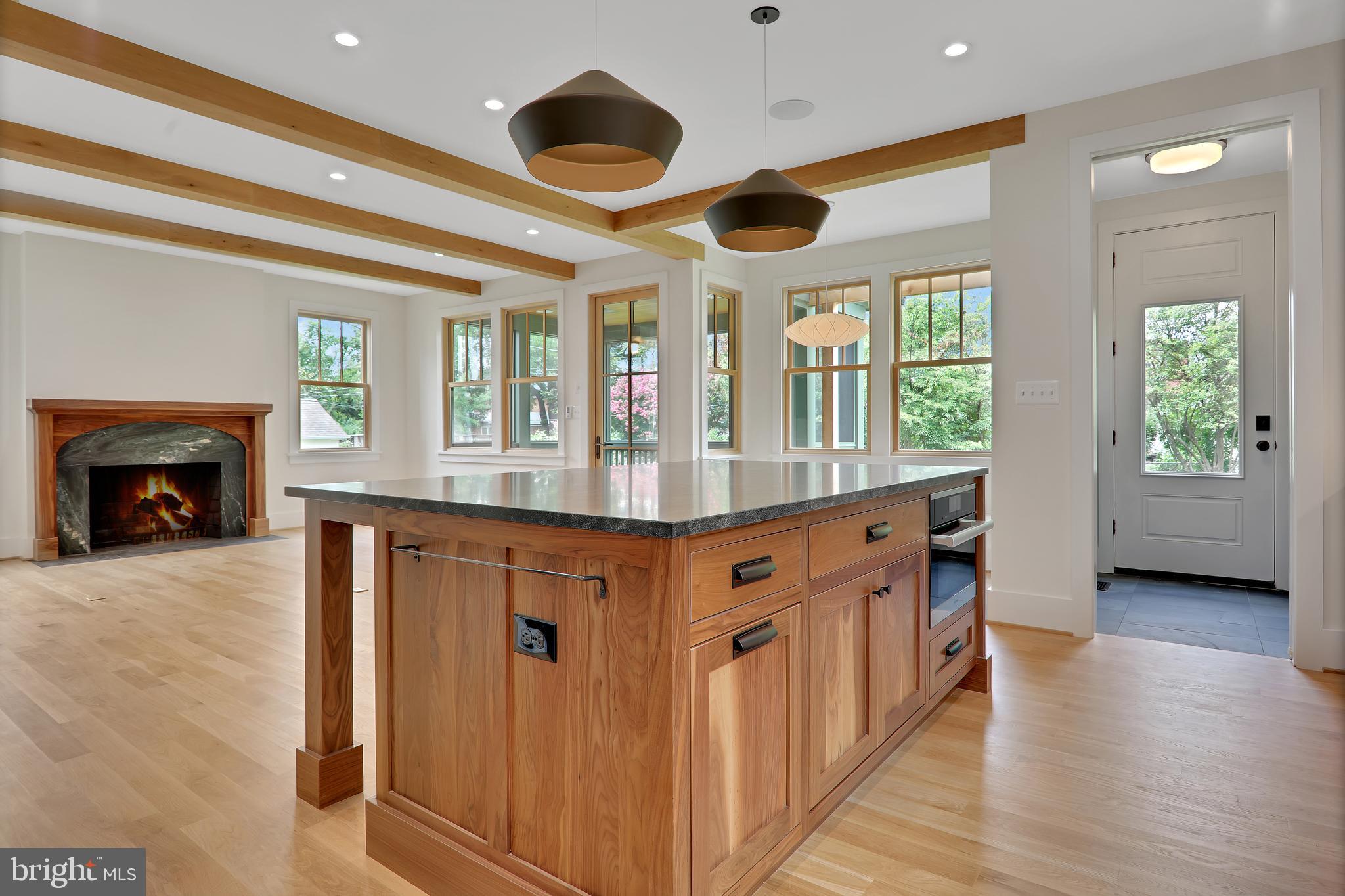 ROSEMONT PARK - Residential