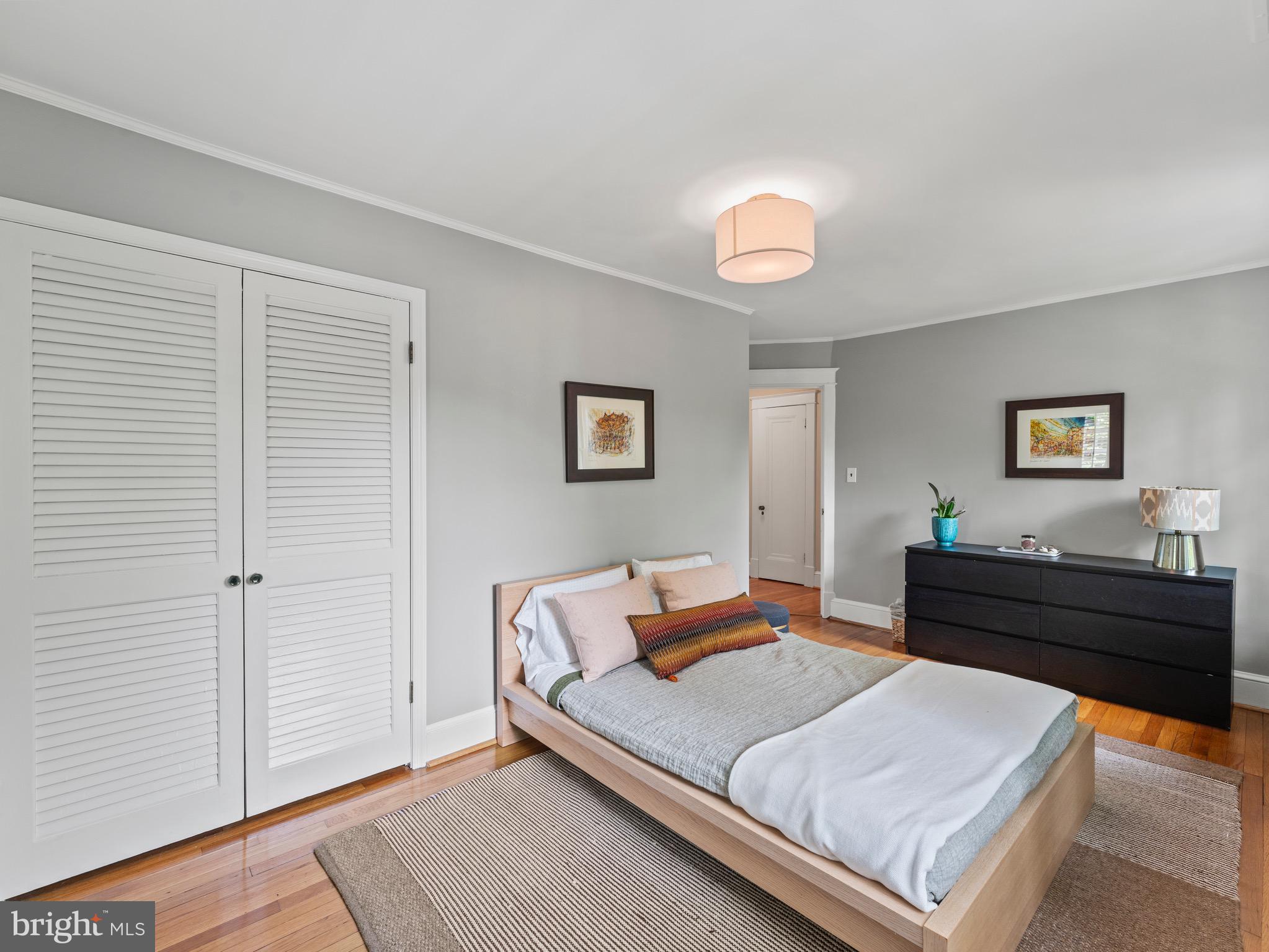 ROSEMONT - Residential