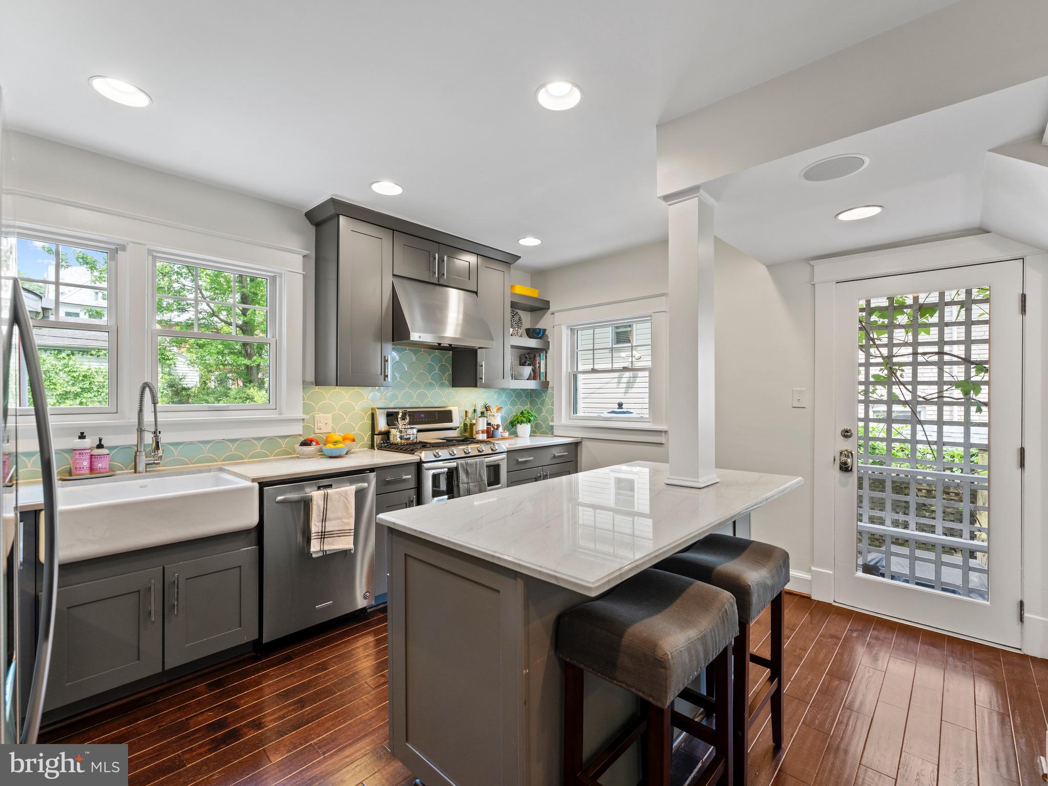 ROSEMONT - Residential