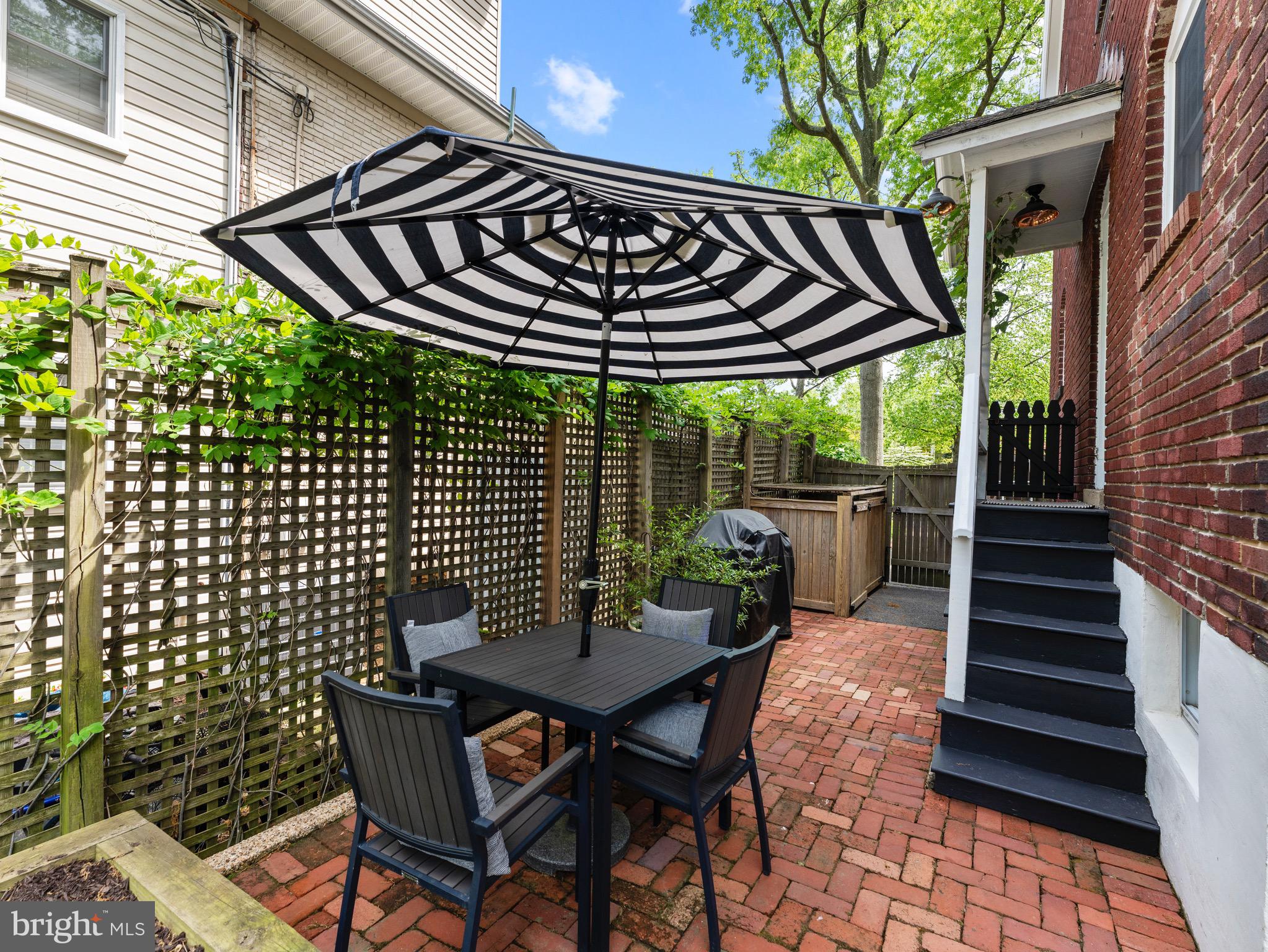 ROSEMONT - Residential