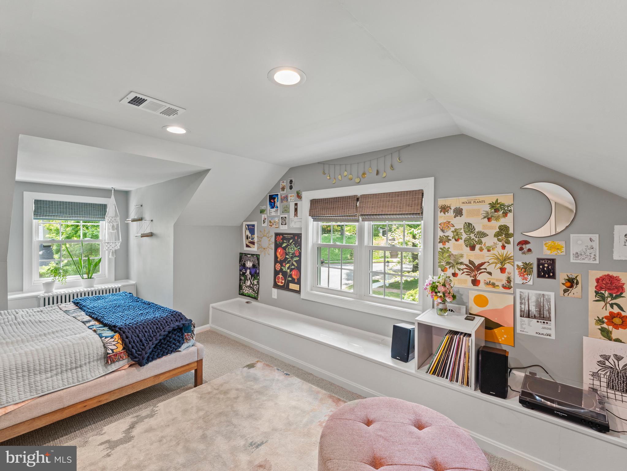 ROSEMONT - Residential