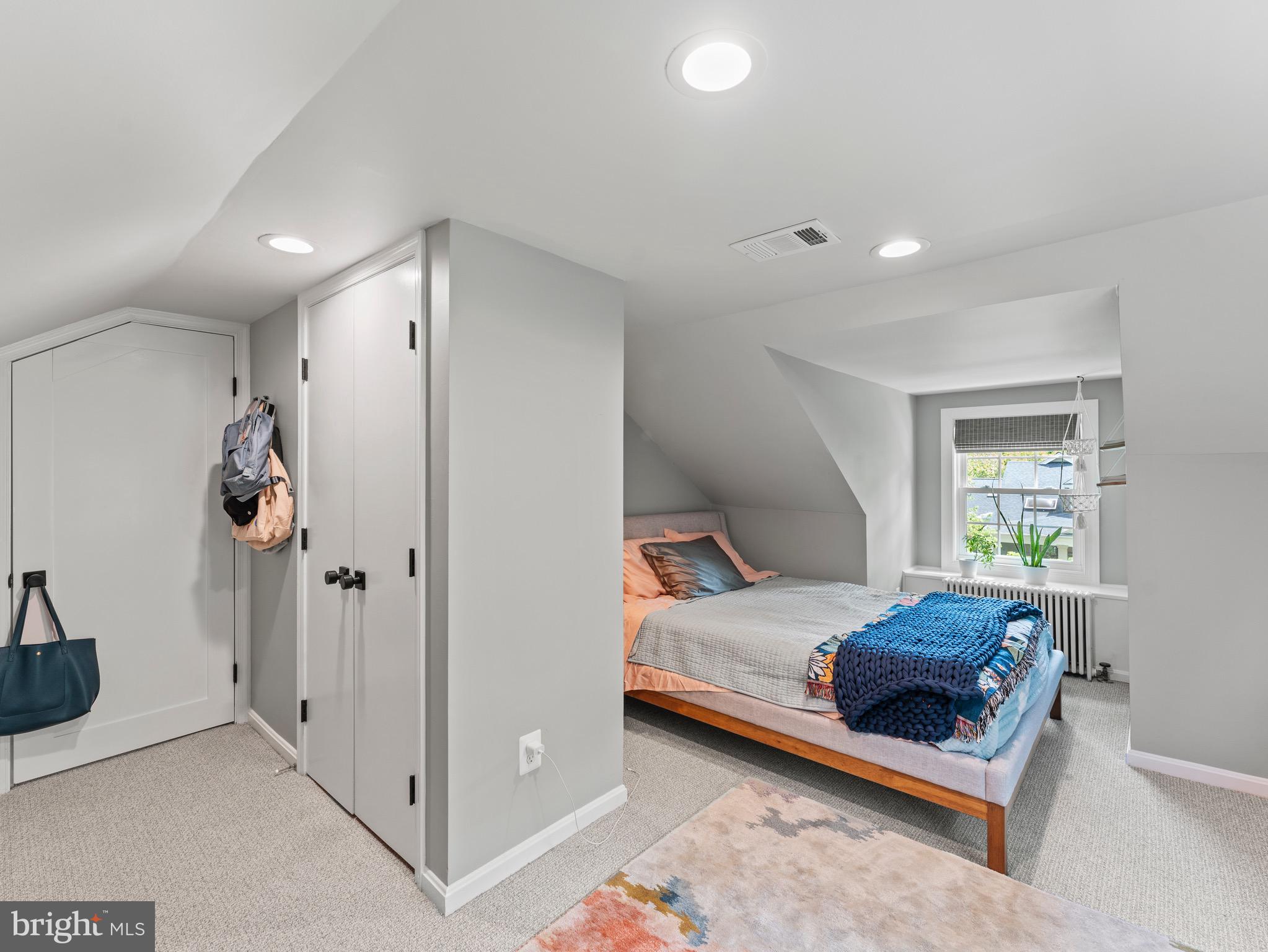 ROSEMONT - Residential