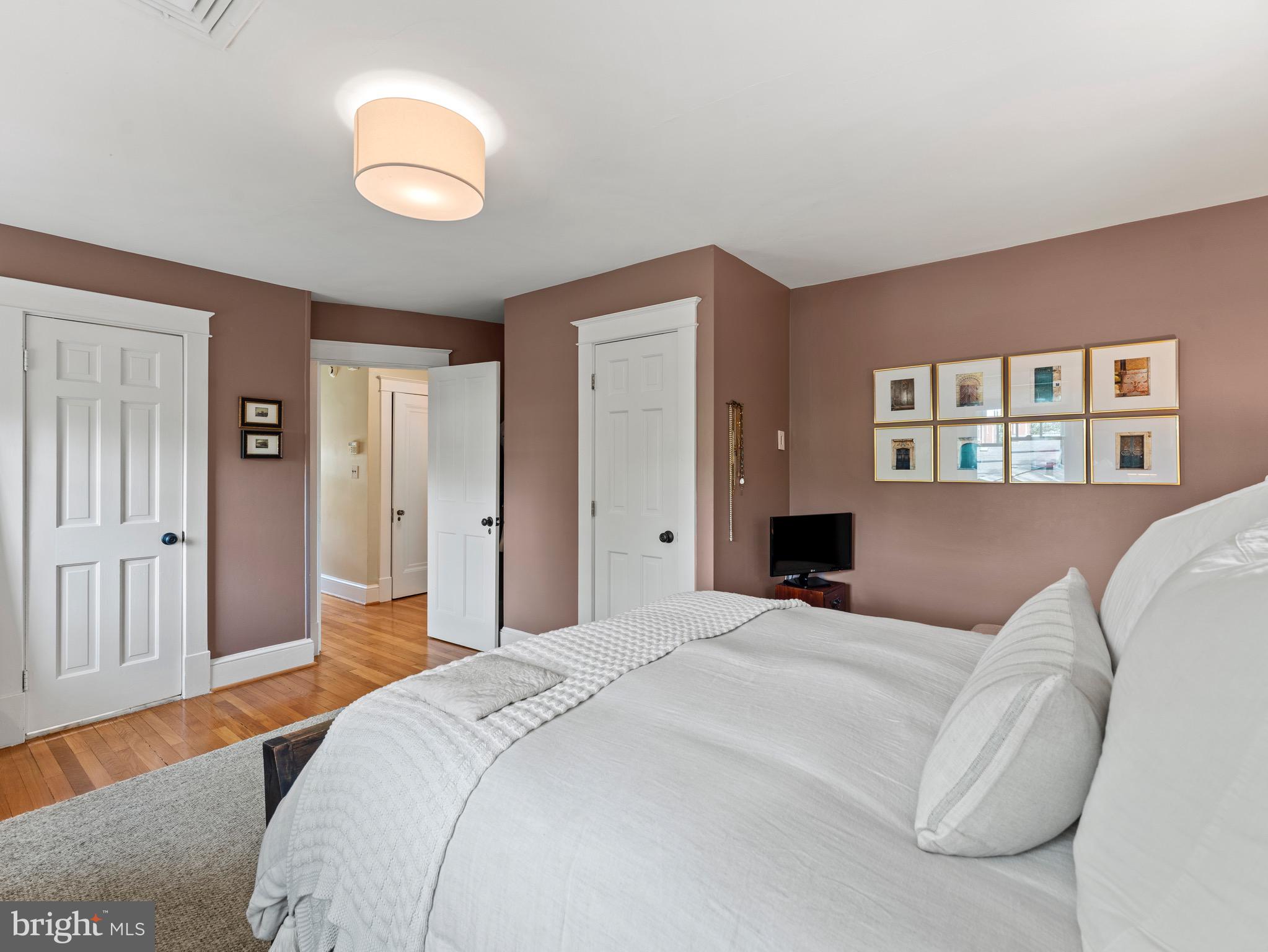 ROSEMONT - Residential