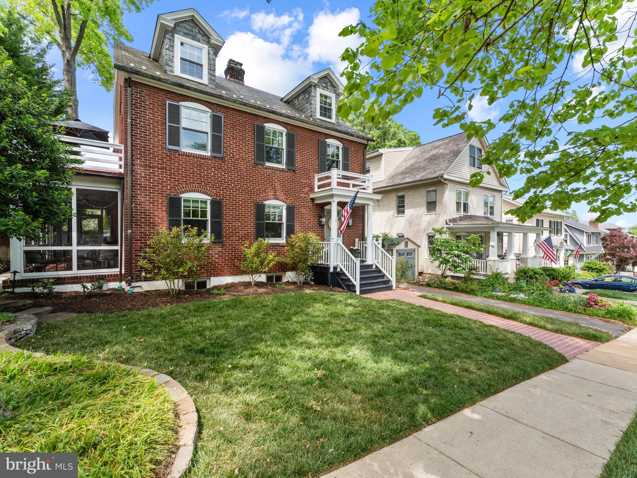 ROSEMONT - Residential