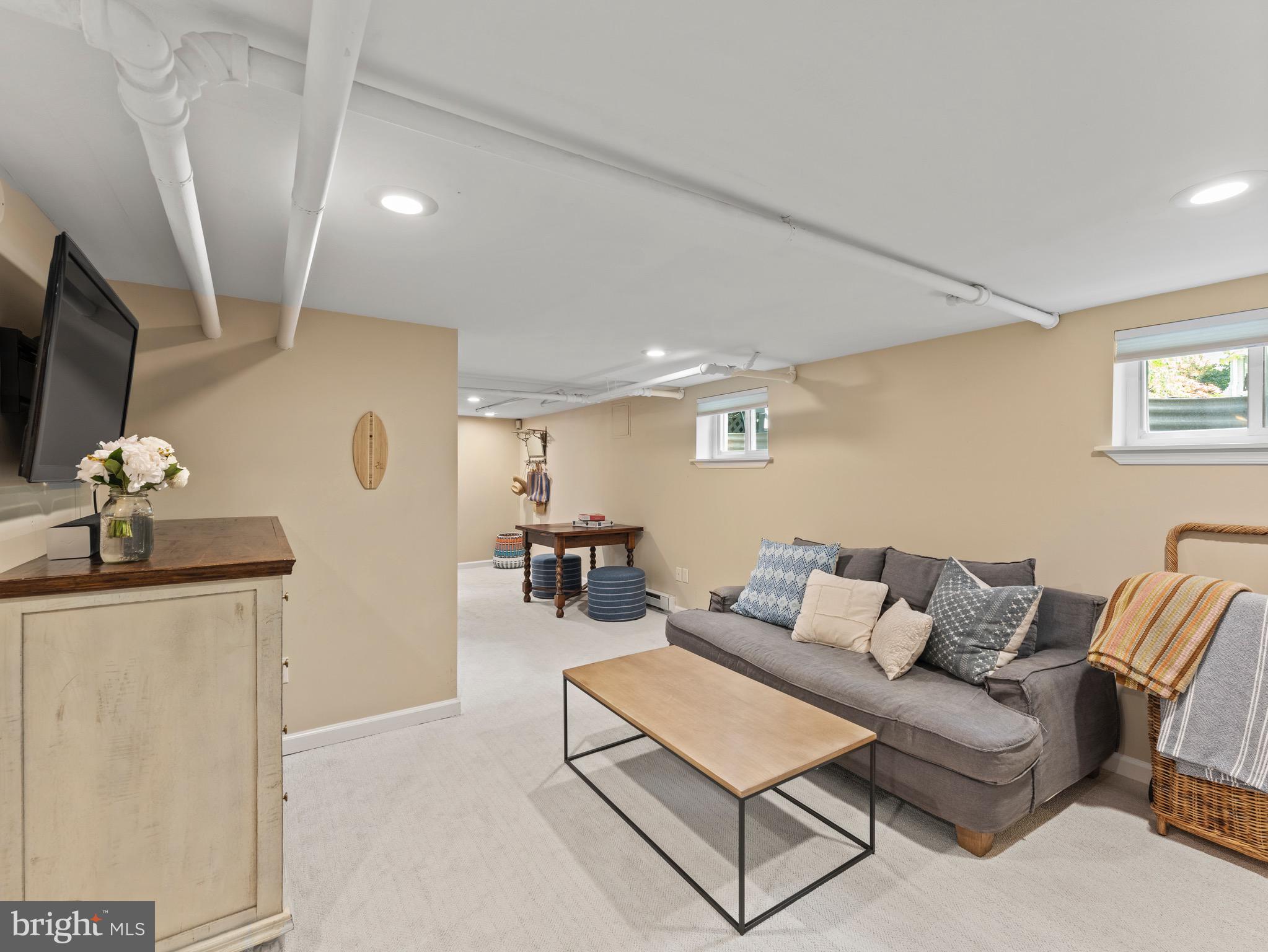 ROSEMONT - Residential