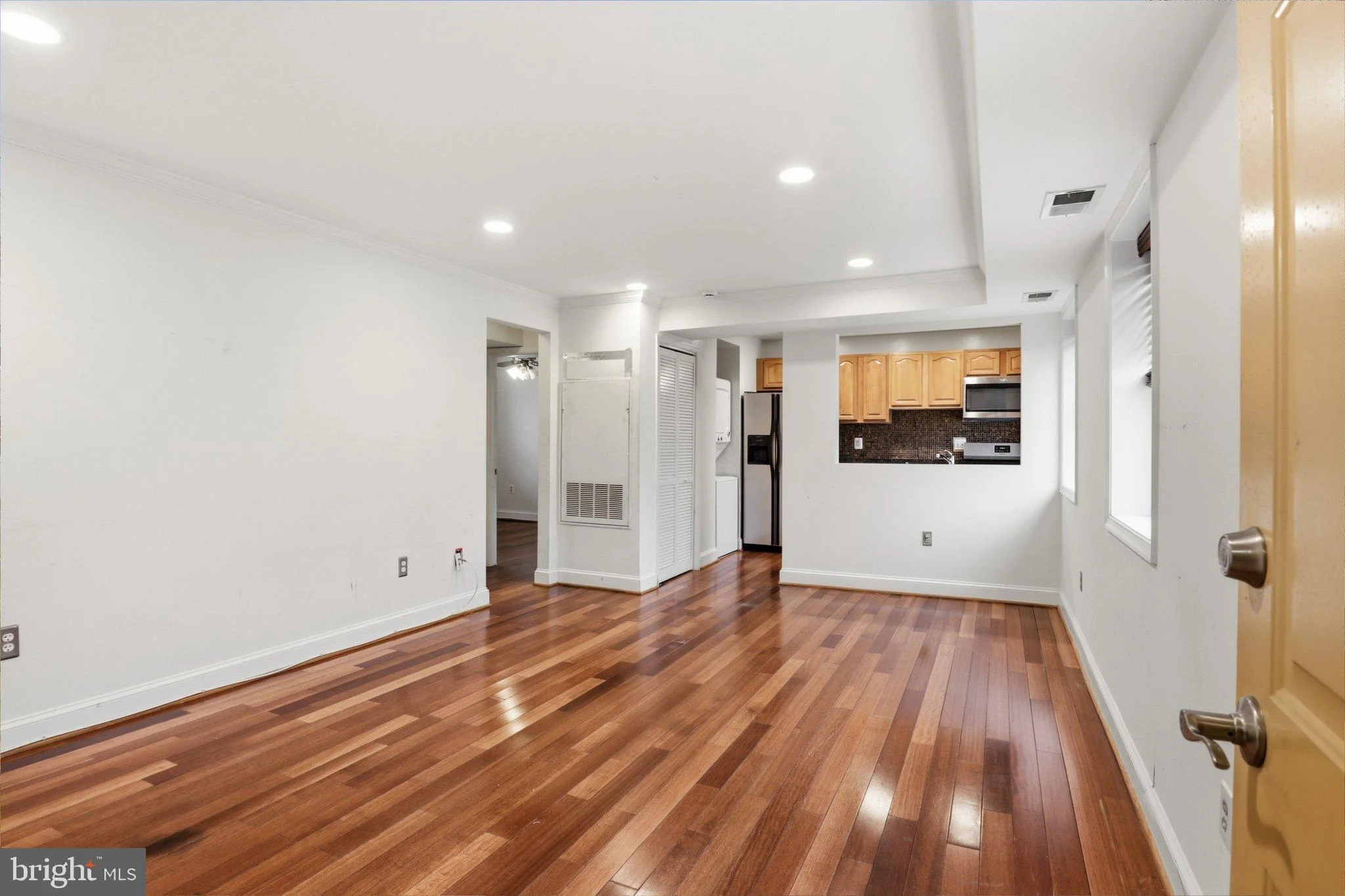 3866 9th Street SE Unit 102