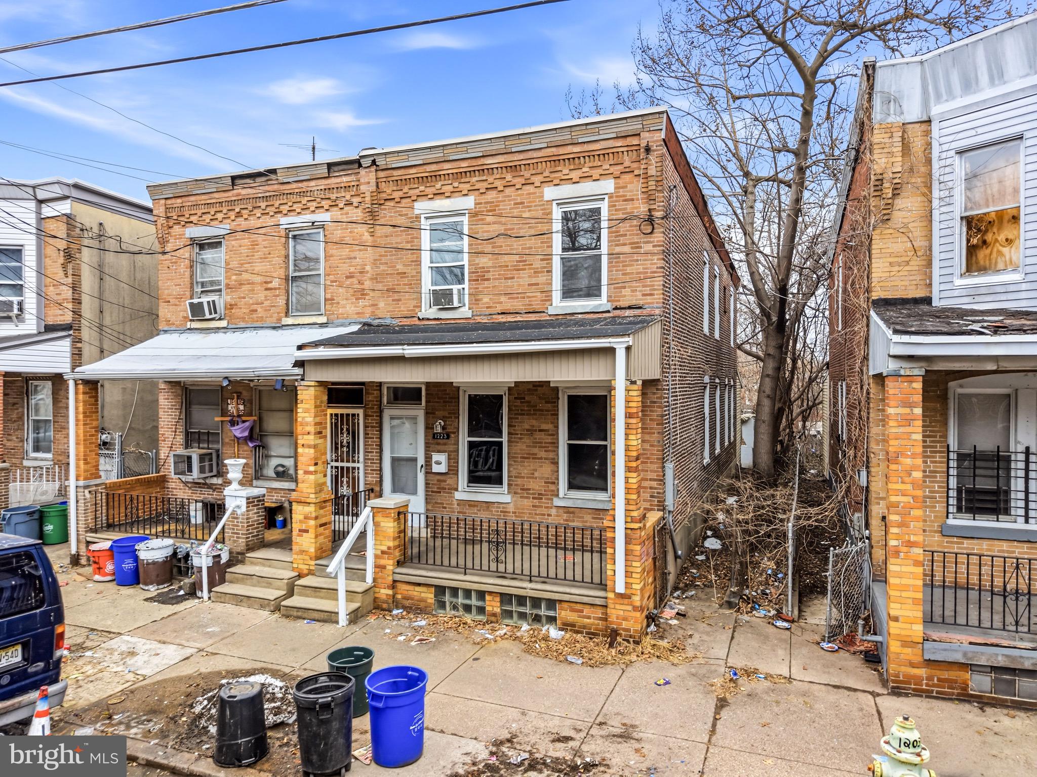 1223 WHITMAN AVENUE