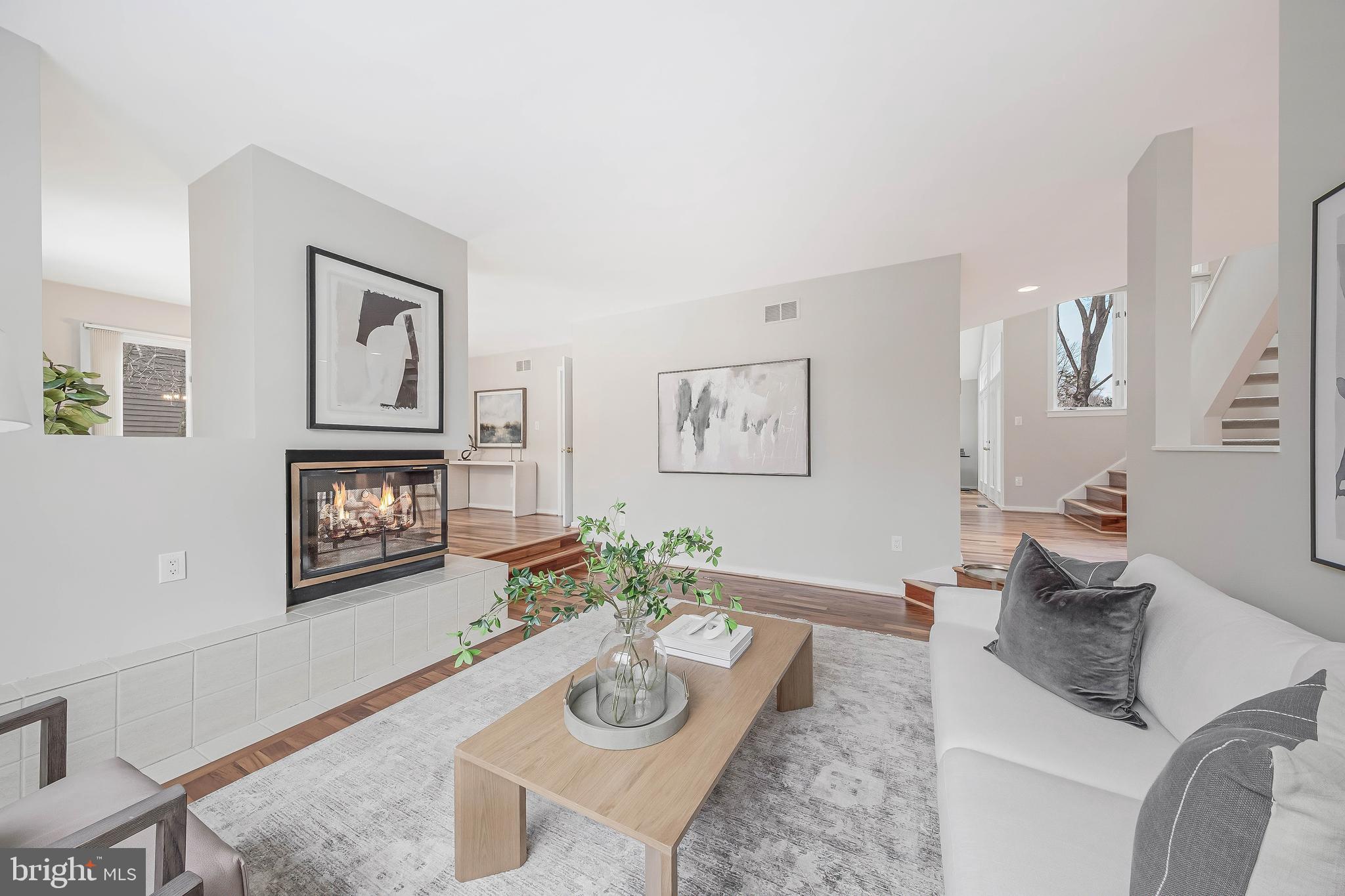 RESTON - Residential