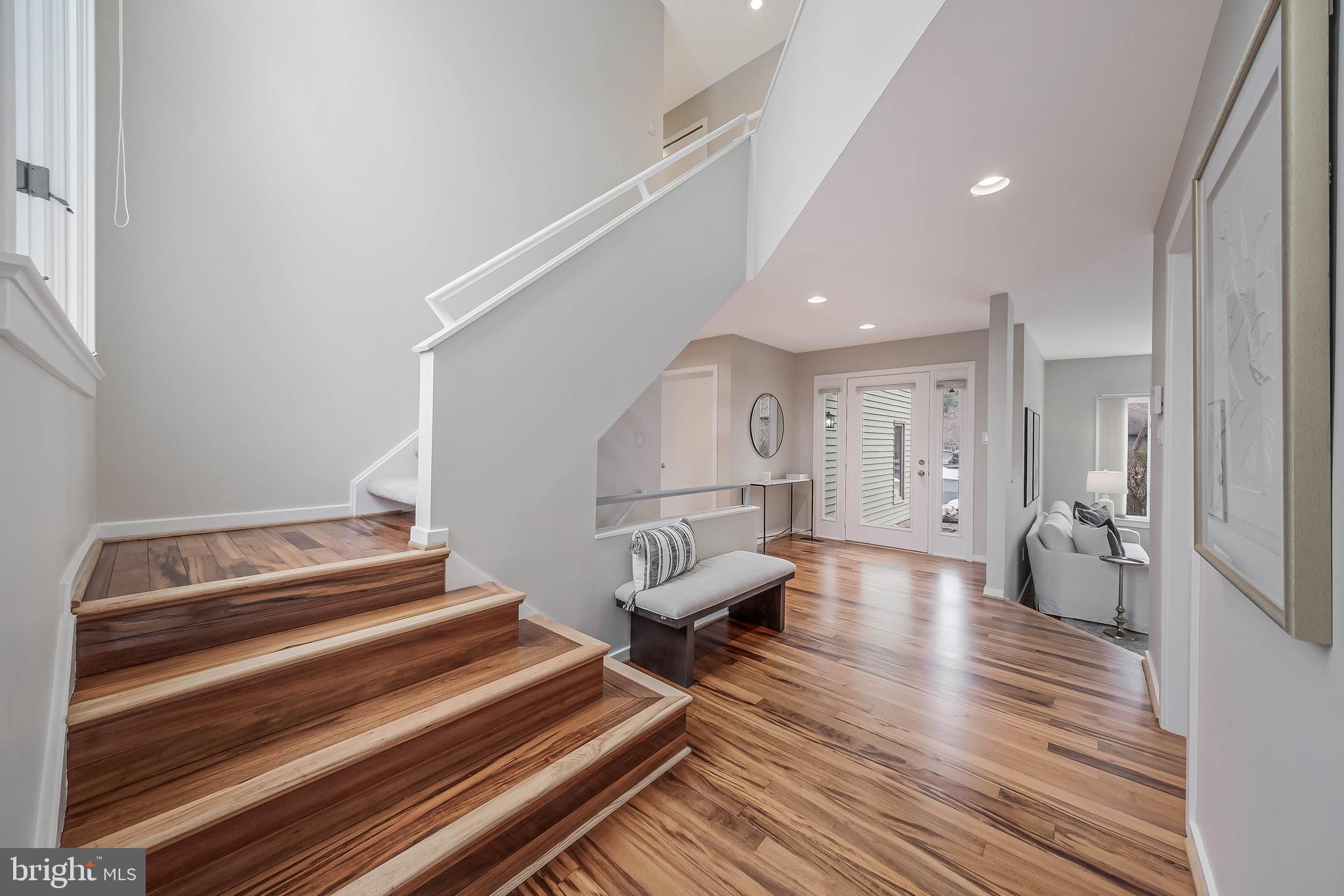 RESTON - Residential