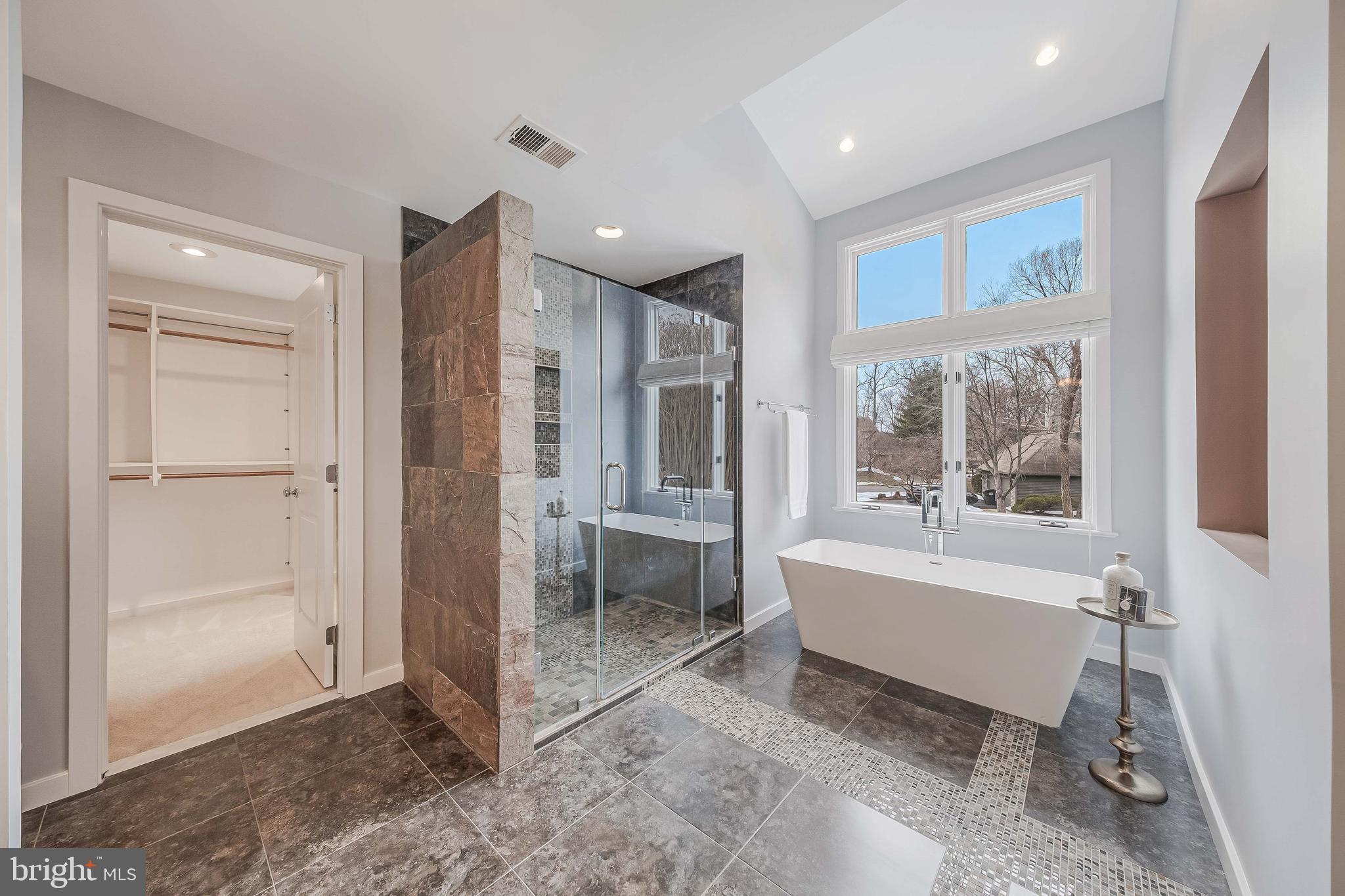 RESTON - Residential