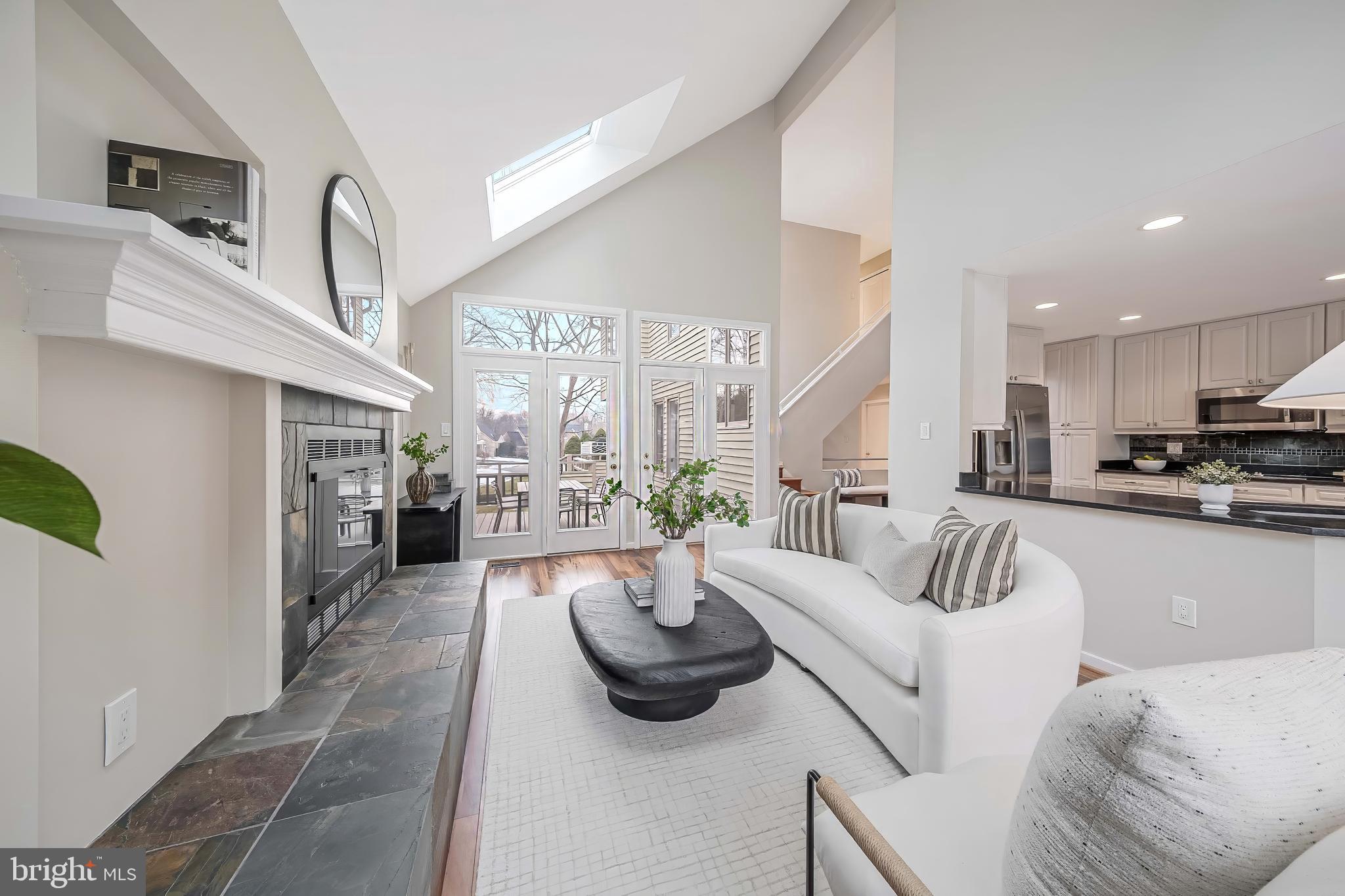 RESTON - Residential