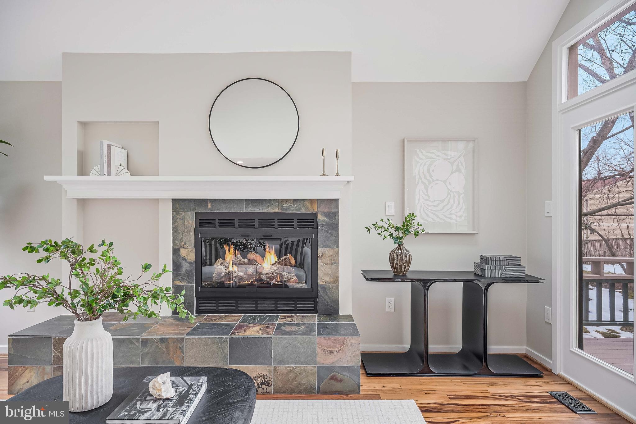 RESTON - Residential