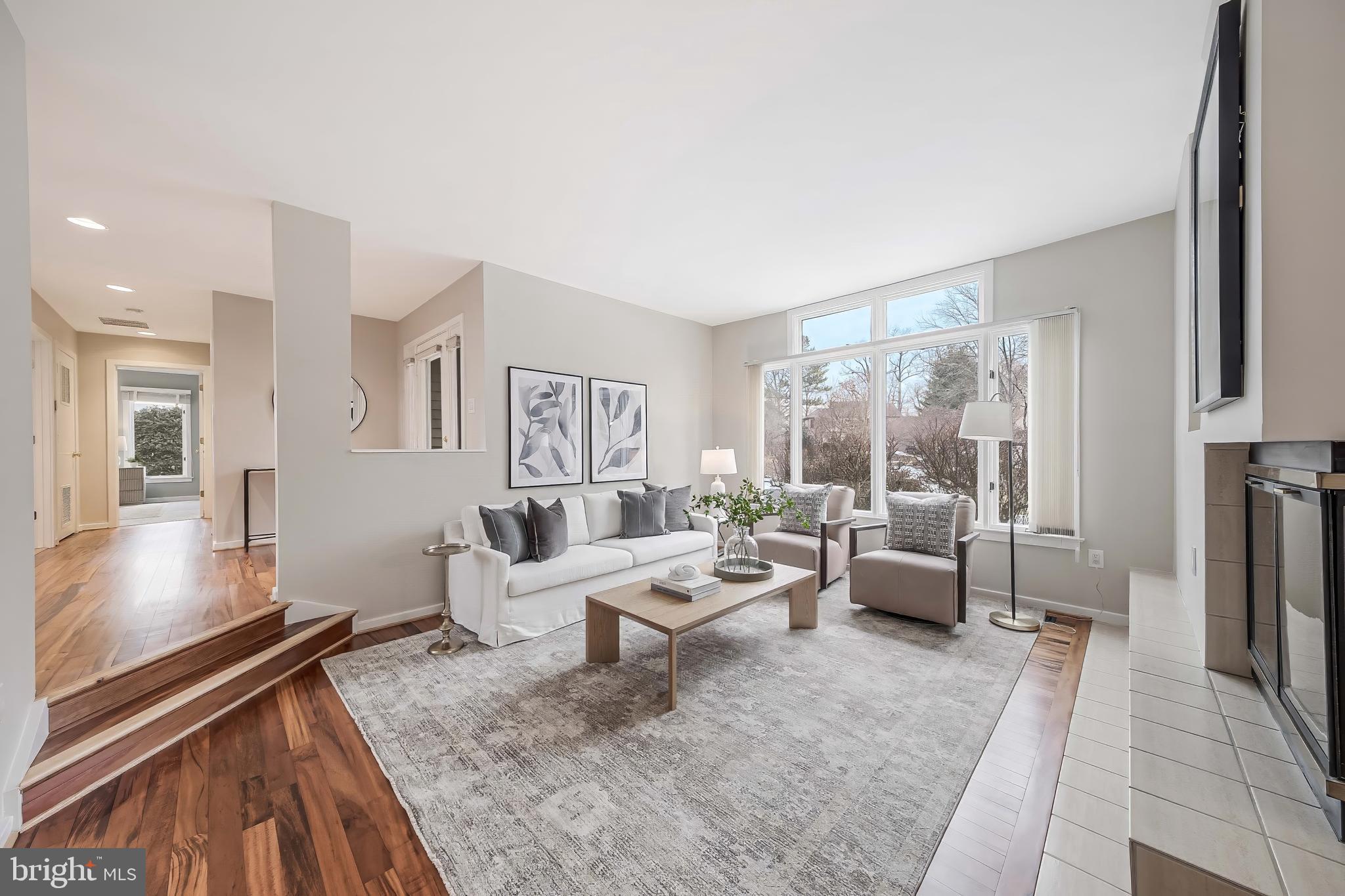 RESTON - Residential