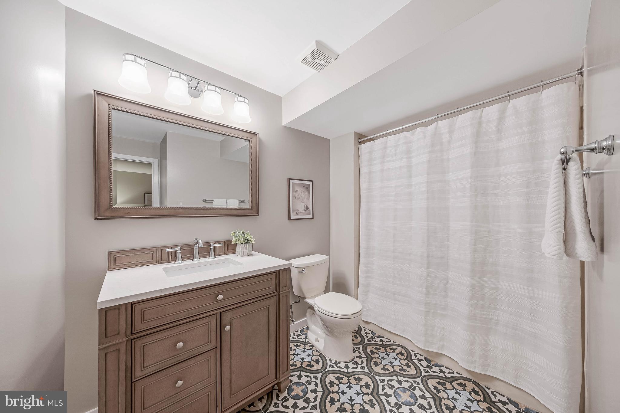 RESTON - Residential