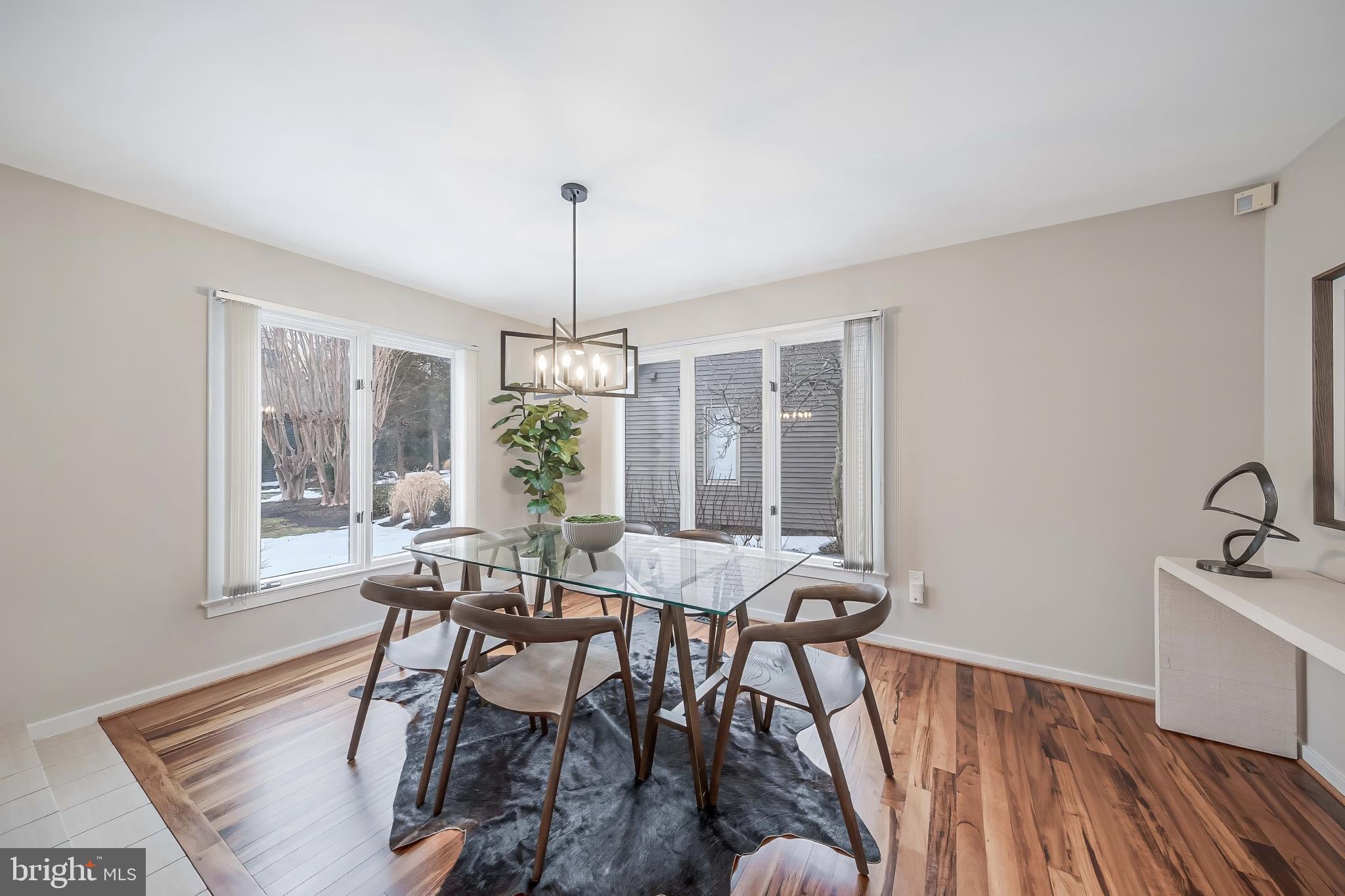 RESTON - Residential