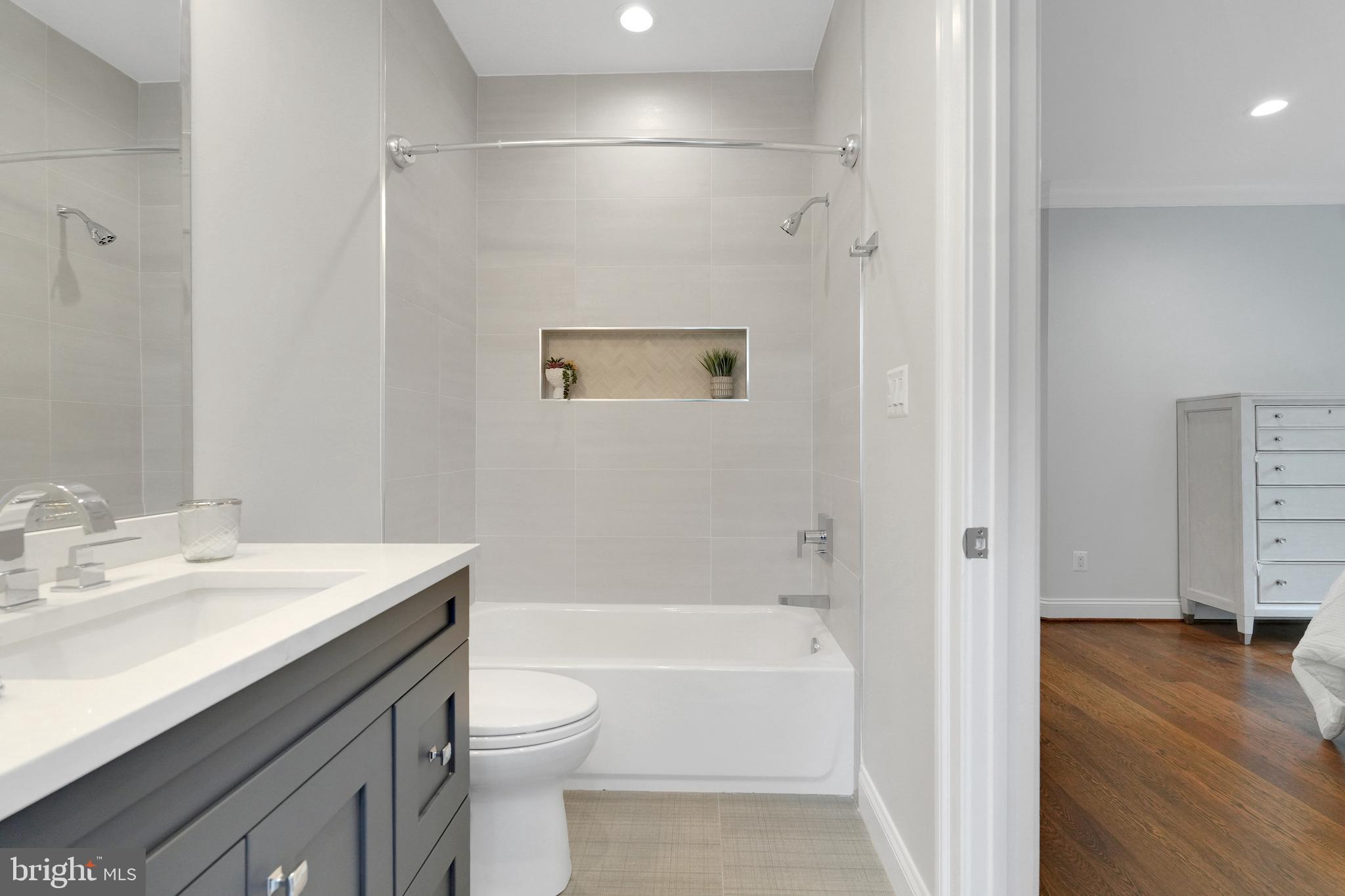 WESTBRIAR - Residential