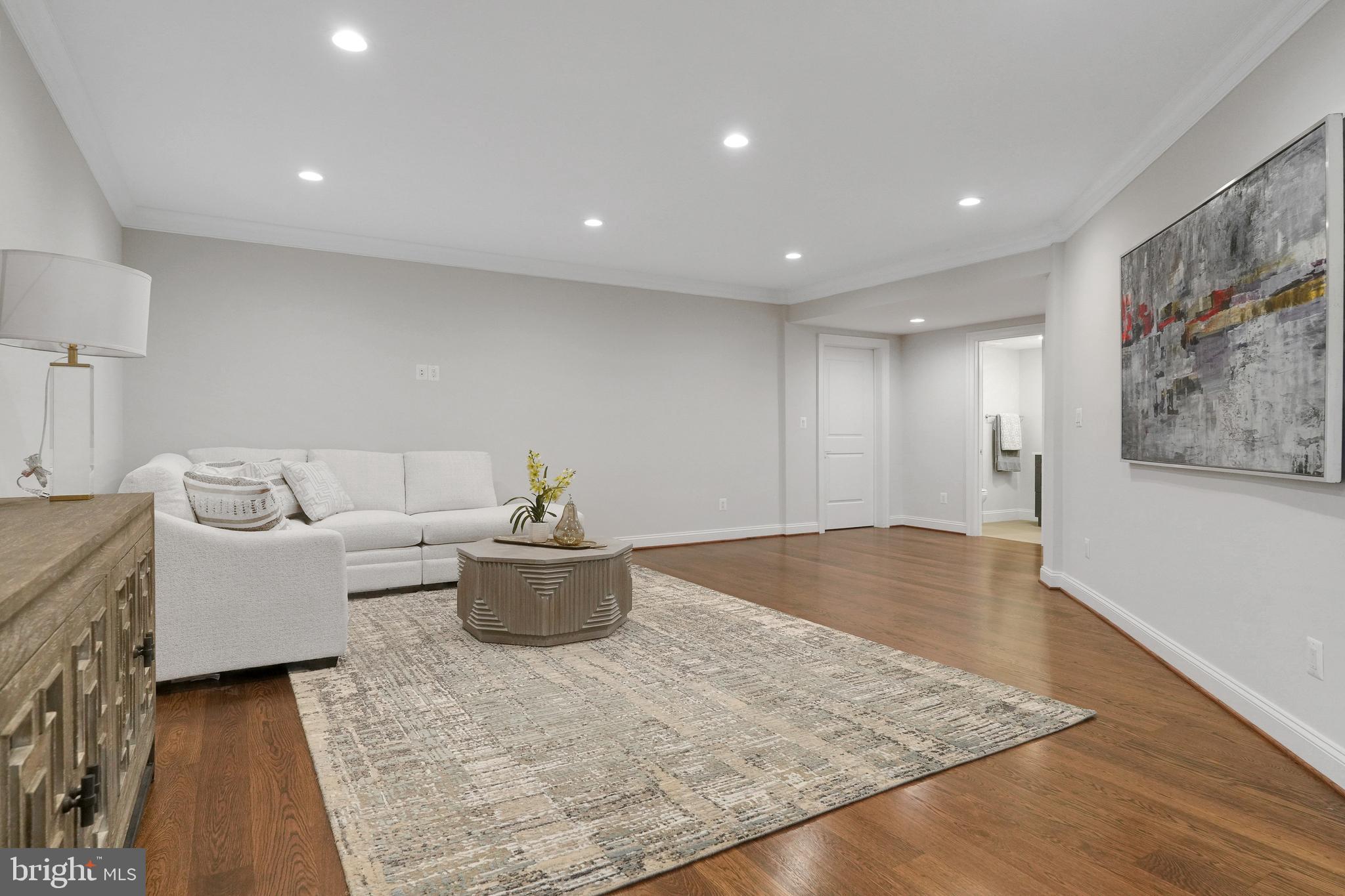 WESTBRIAR - Residential