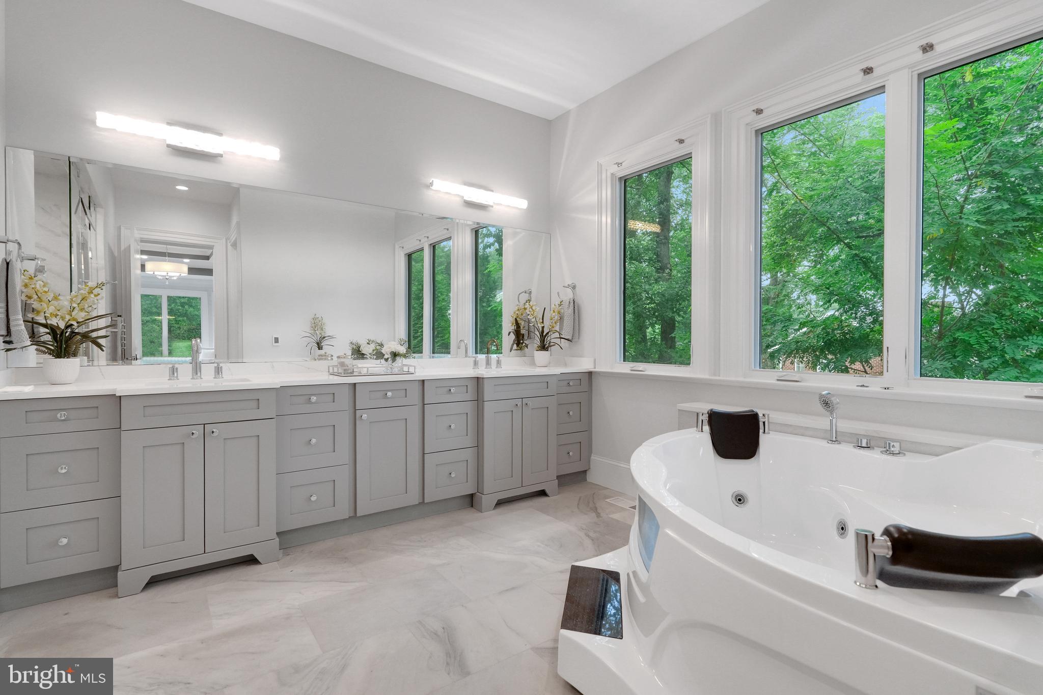 WESTBRIAR - Residential