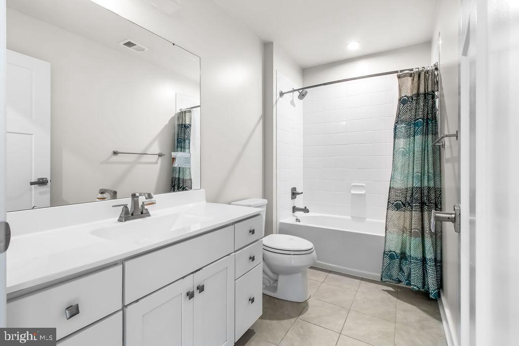 SHIPLEY HOMESTEAD - Residential Lease