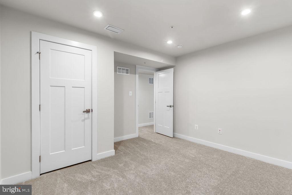 SHIPLEY HOMESTEAD - Residential Lease