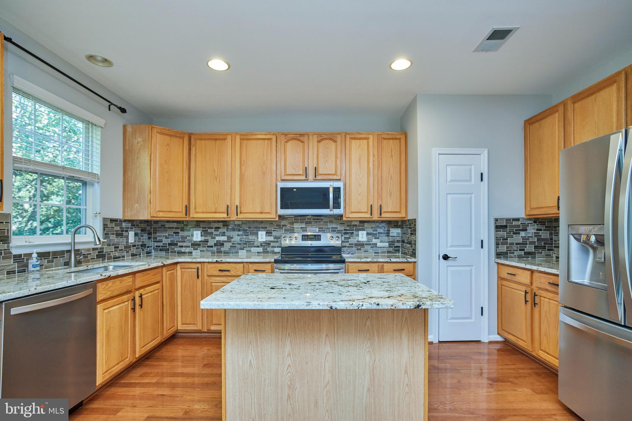 ASHBURN VILLAGE - Residential Lease