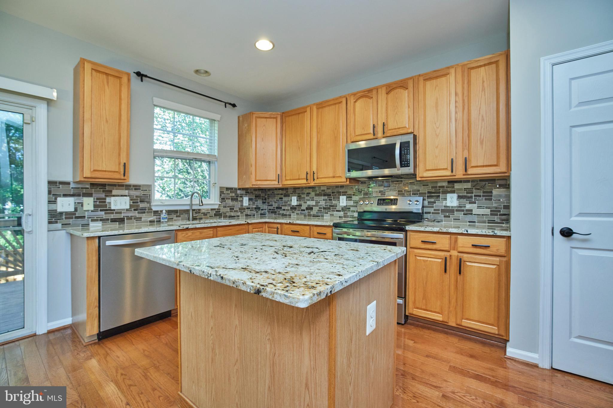 ASHBURN VILLAGE - Residential Lease