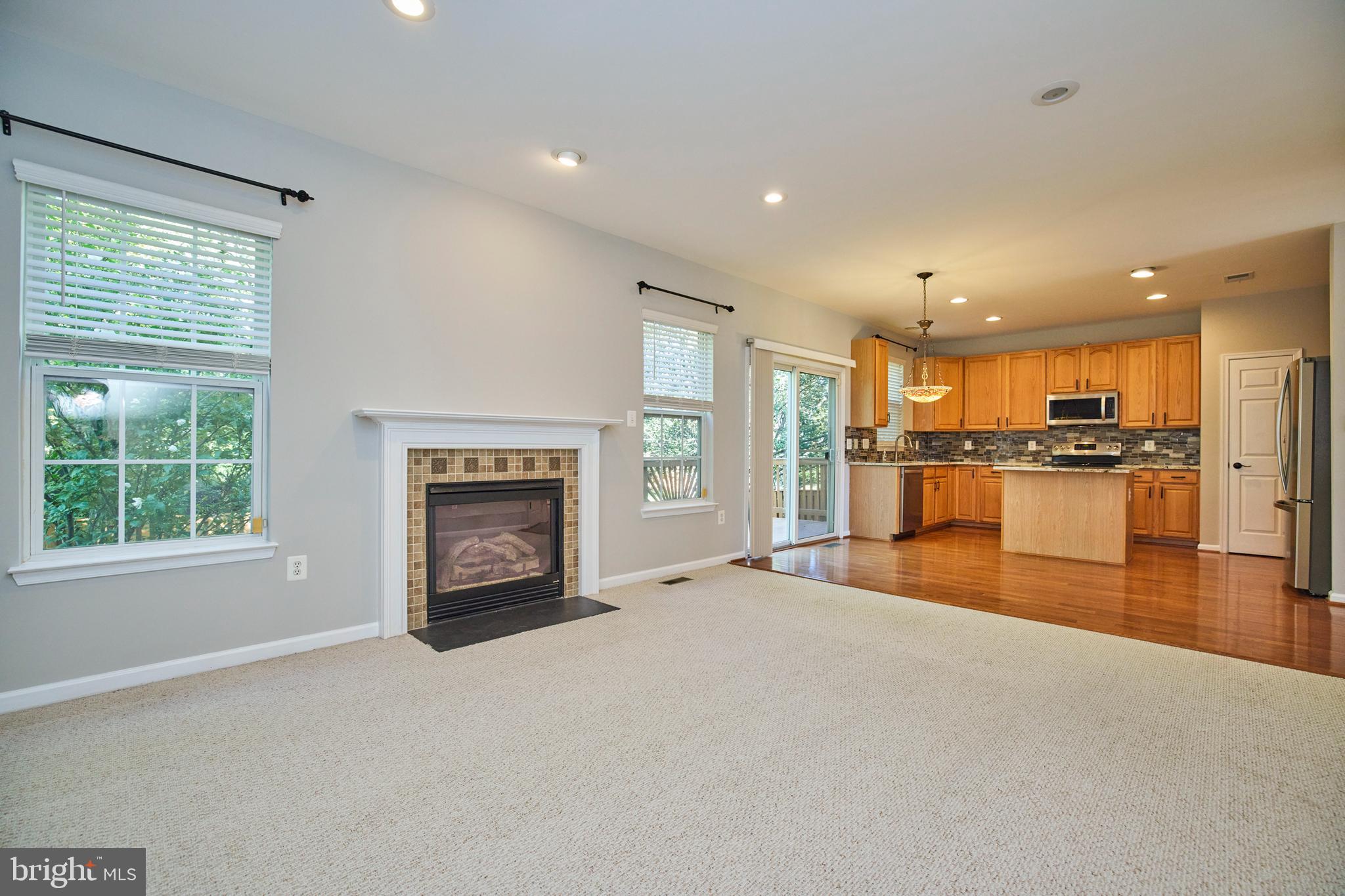 ASHBURN VILLAGE - Residential Lease