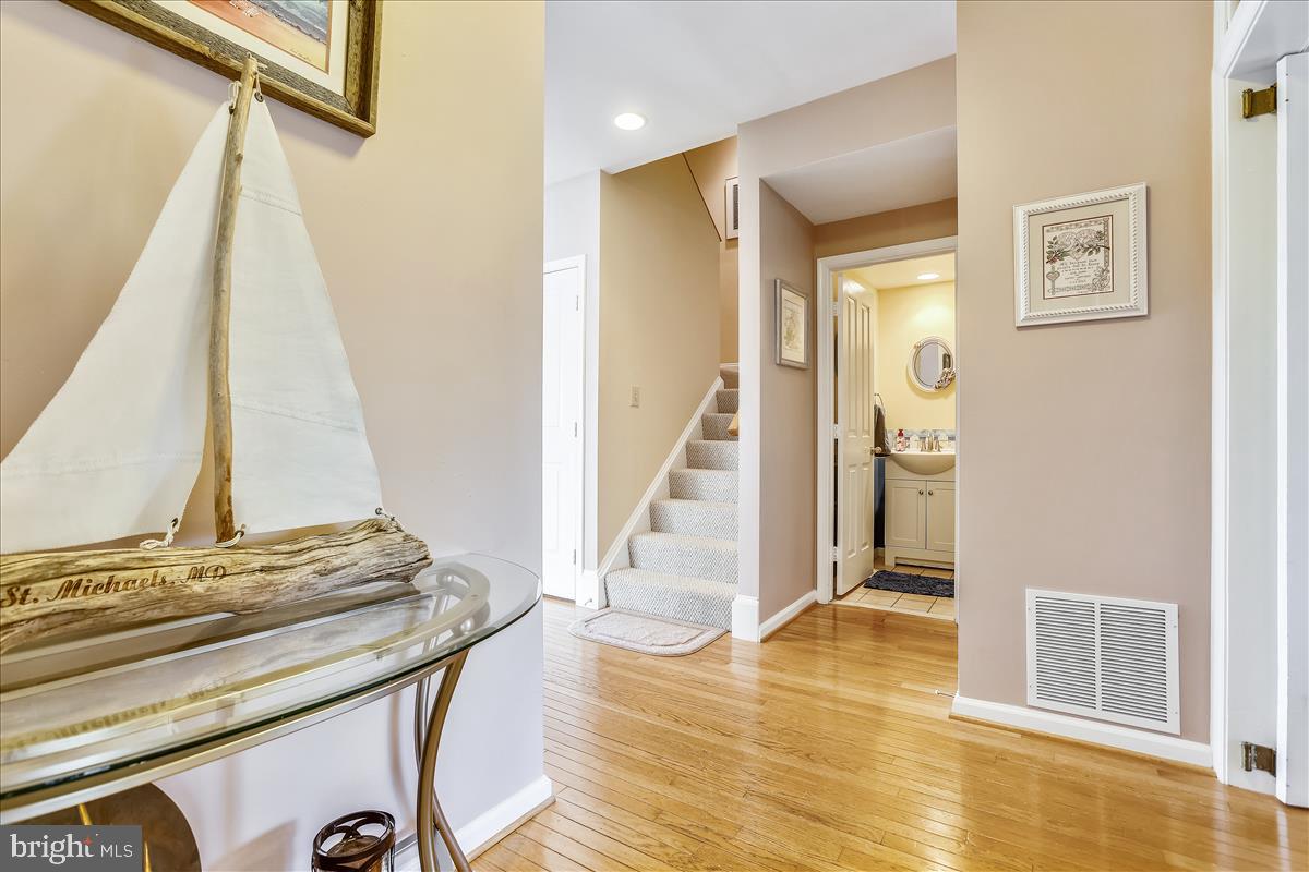 OYSTER COVE - Residential